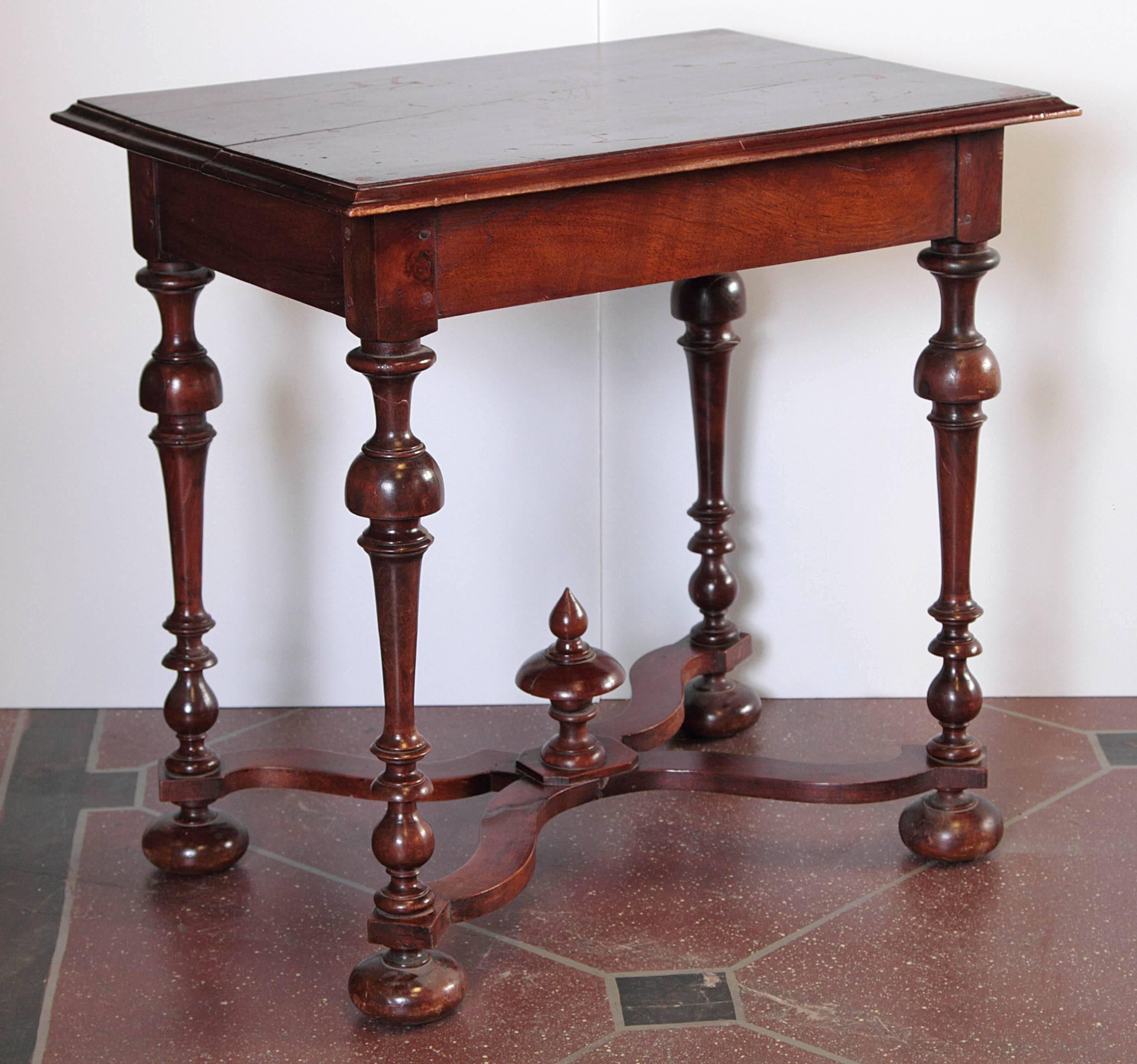 table louis xviii