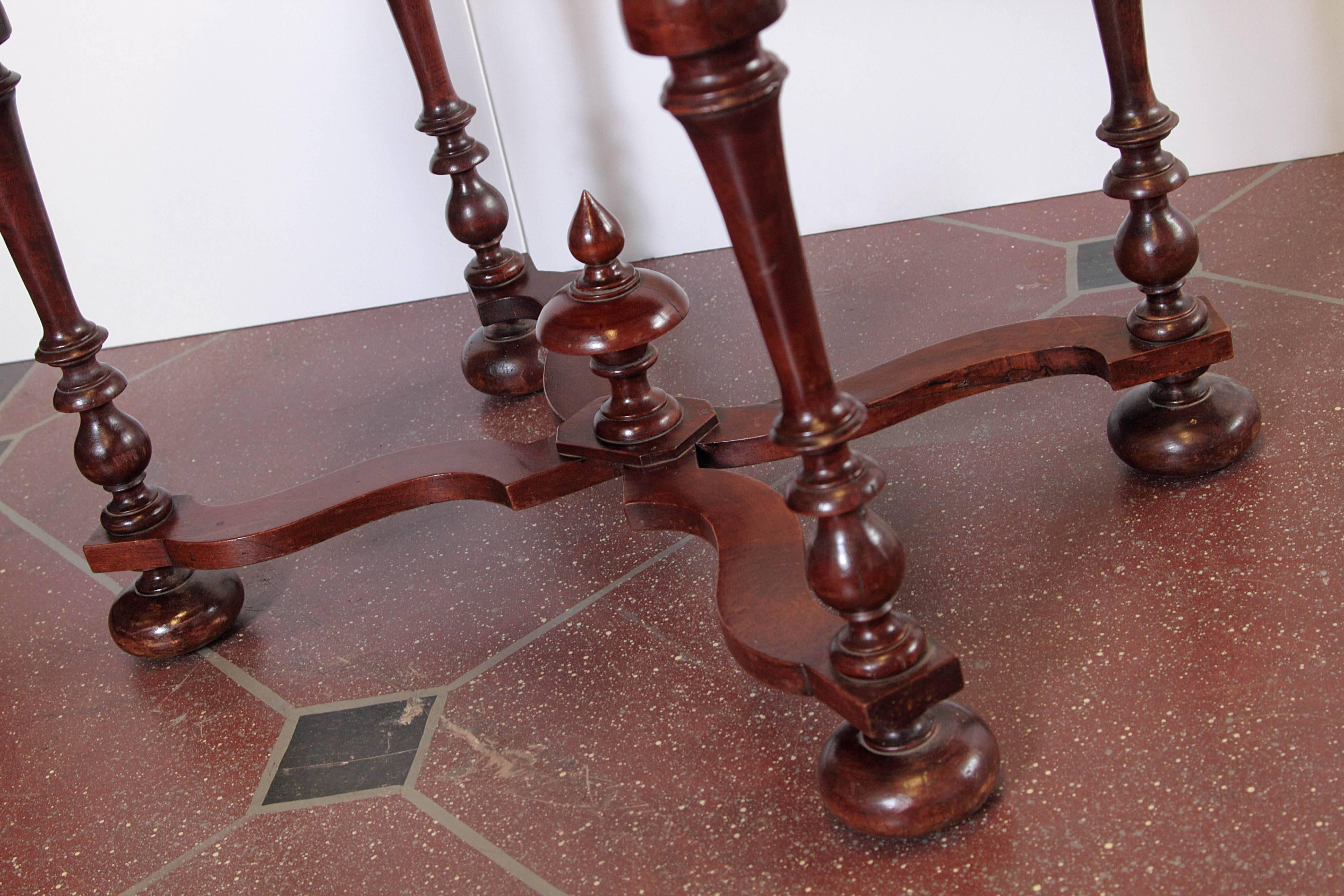 19th Century French Louis XVIII Style Walnut Table For Sale