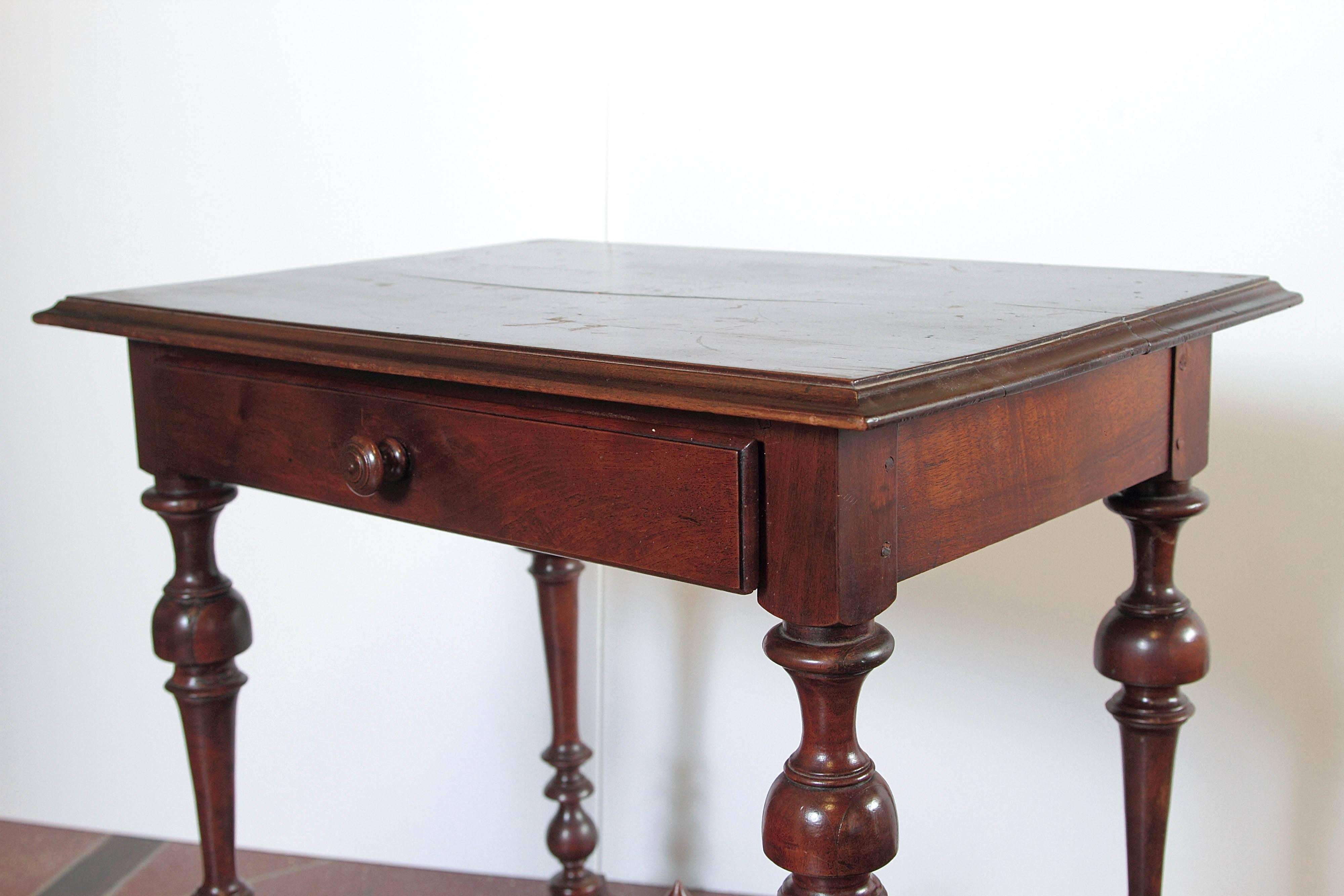 French Louis XVIII Style Walnut Table For Sale 1