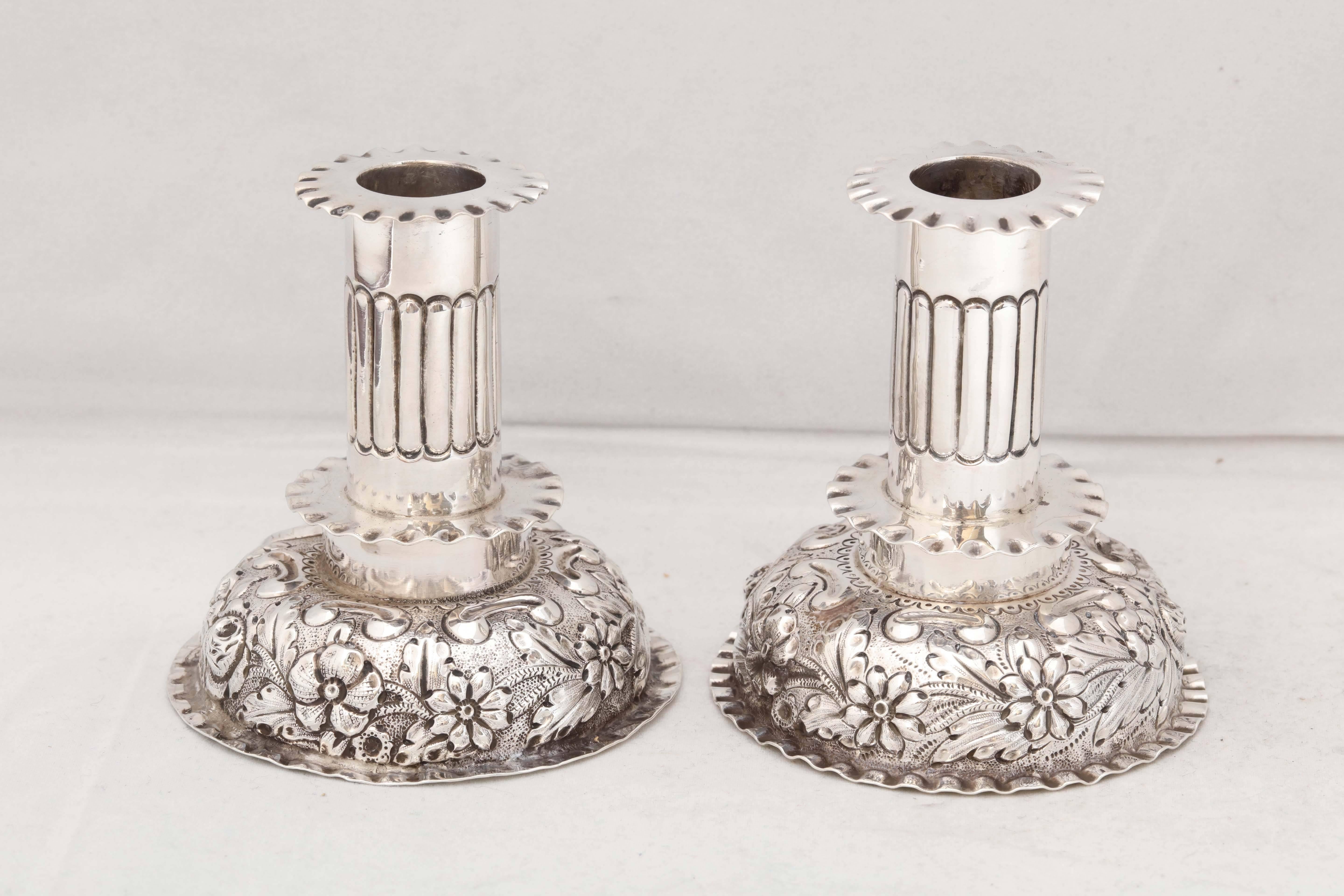 English Pair of British Sterling Victorian Capstan Candlesticks in the European Style