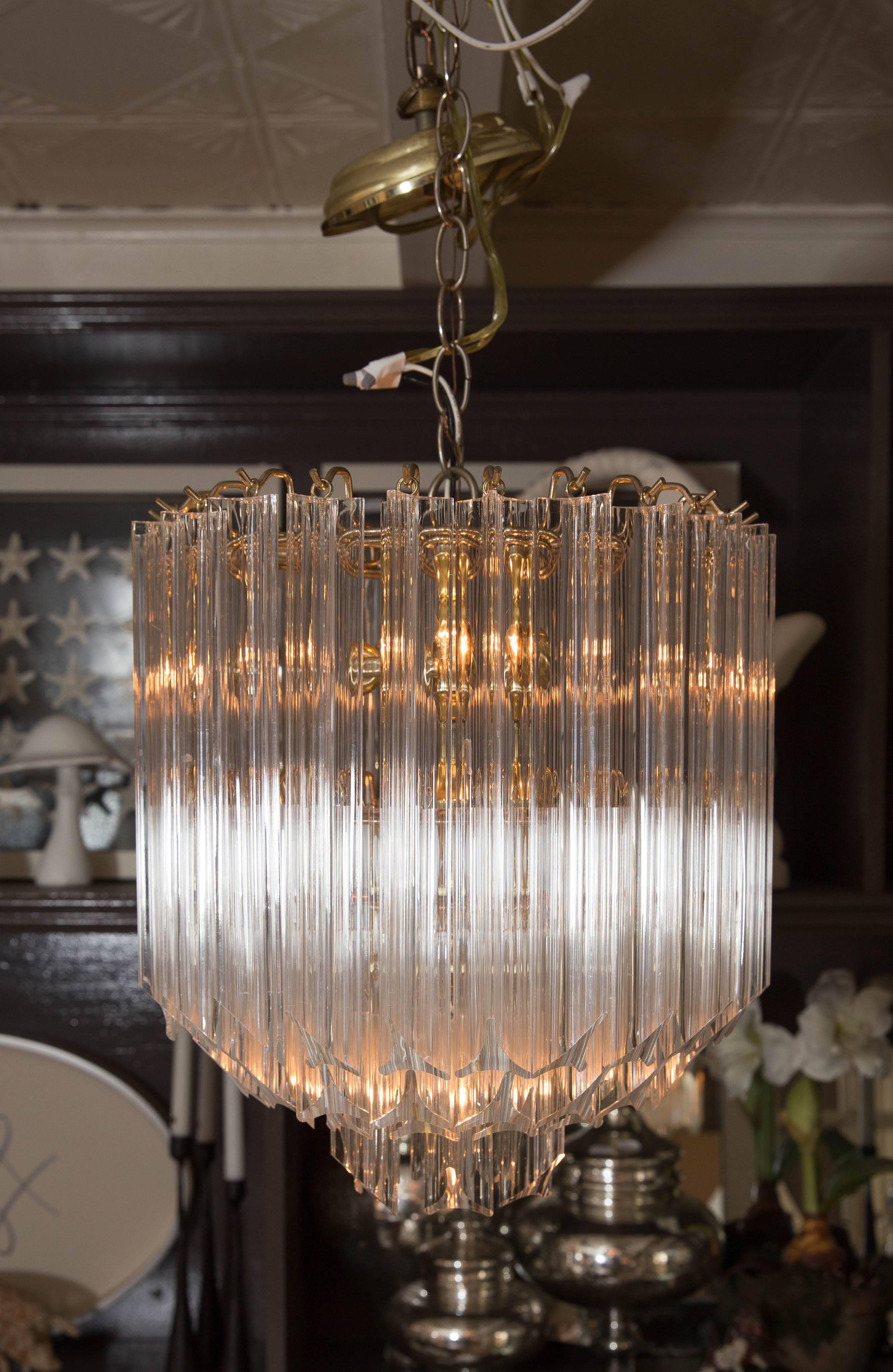 Attractive Mid-Century Lucite Chandelier In Excellent Condition For Sale In Water Mill, NY