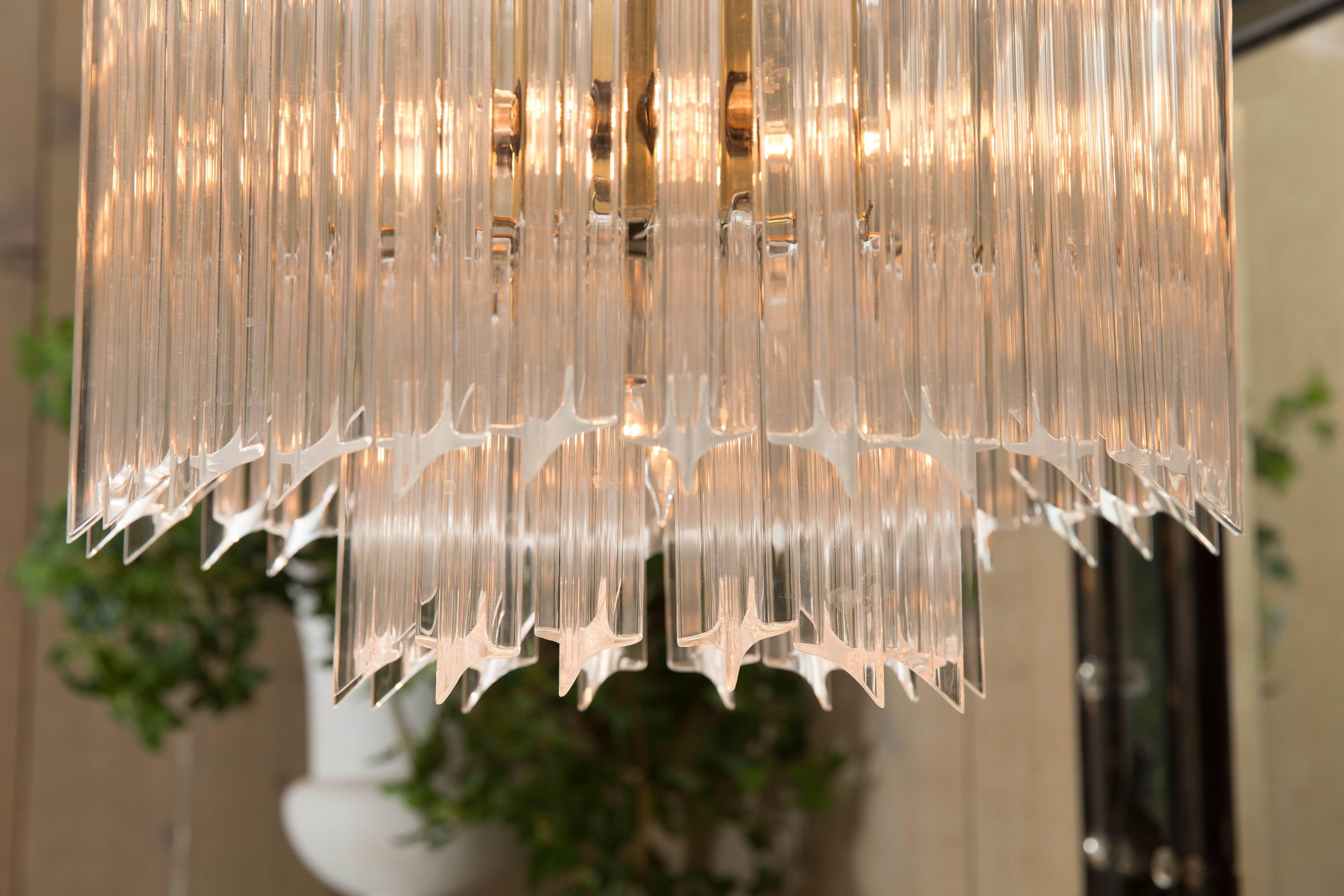 Attractive Mid-Century Lucite Chandelier For Sale 2