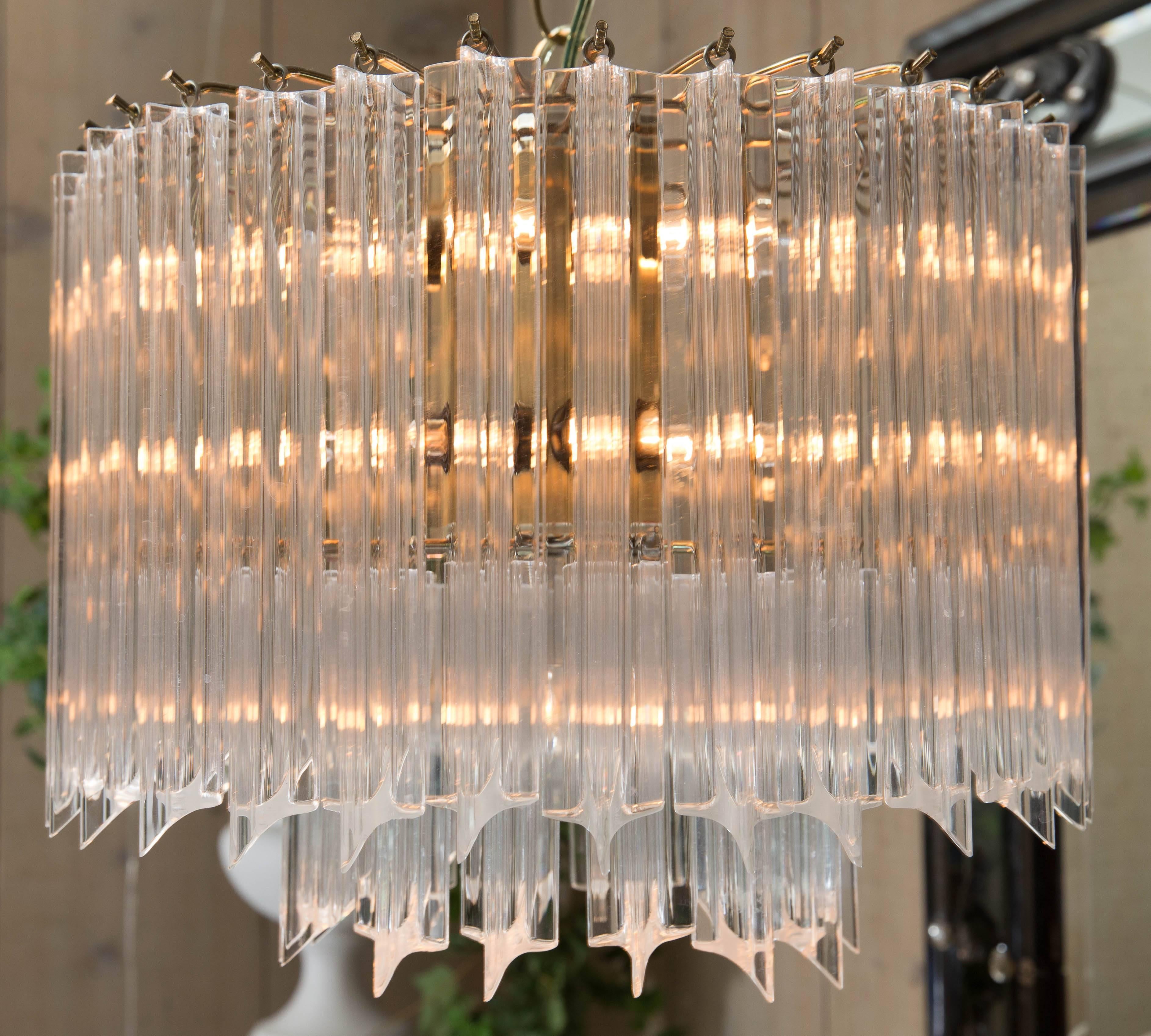 Attractive Mid-Century Lucite Chandelier For Sale 3