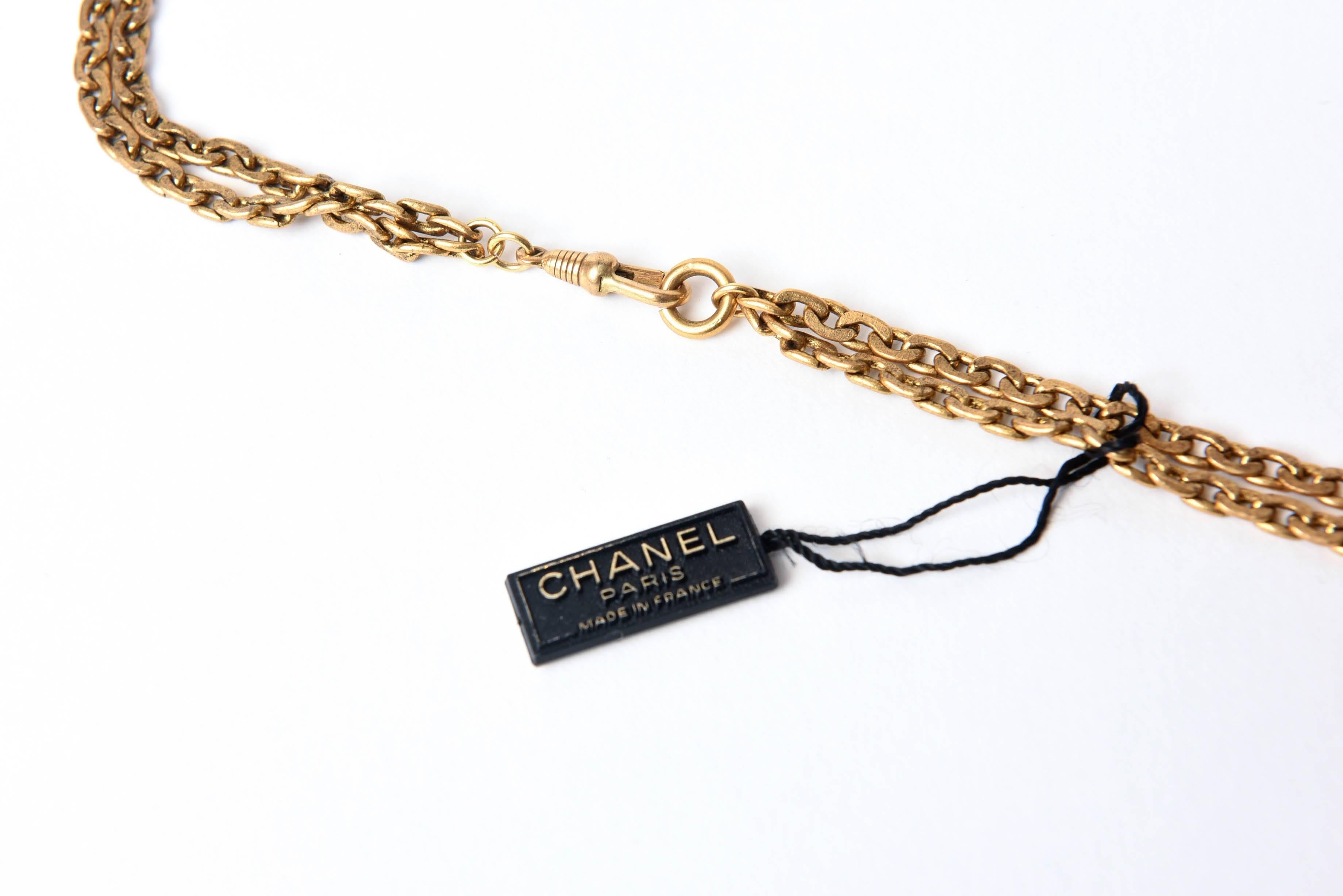 Vintage Chanel Necklace, Faux Pearl, Long and Impressive In Good Condition In West Palm Beach, FL