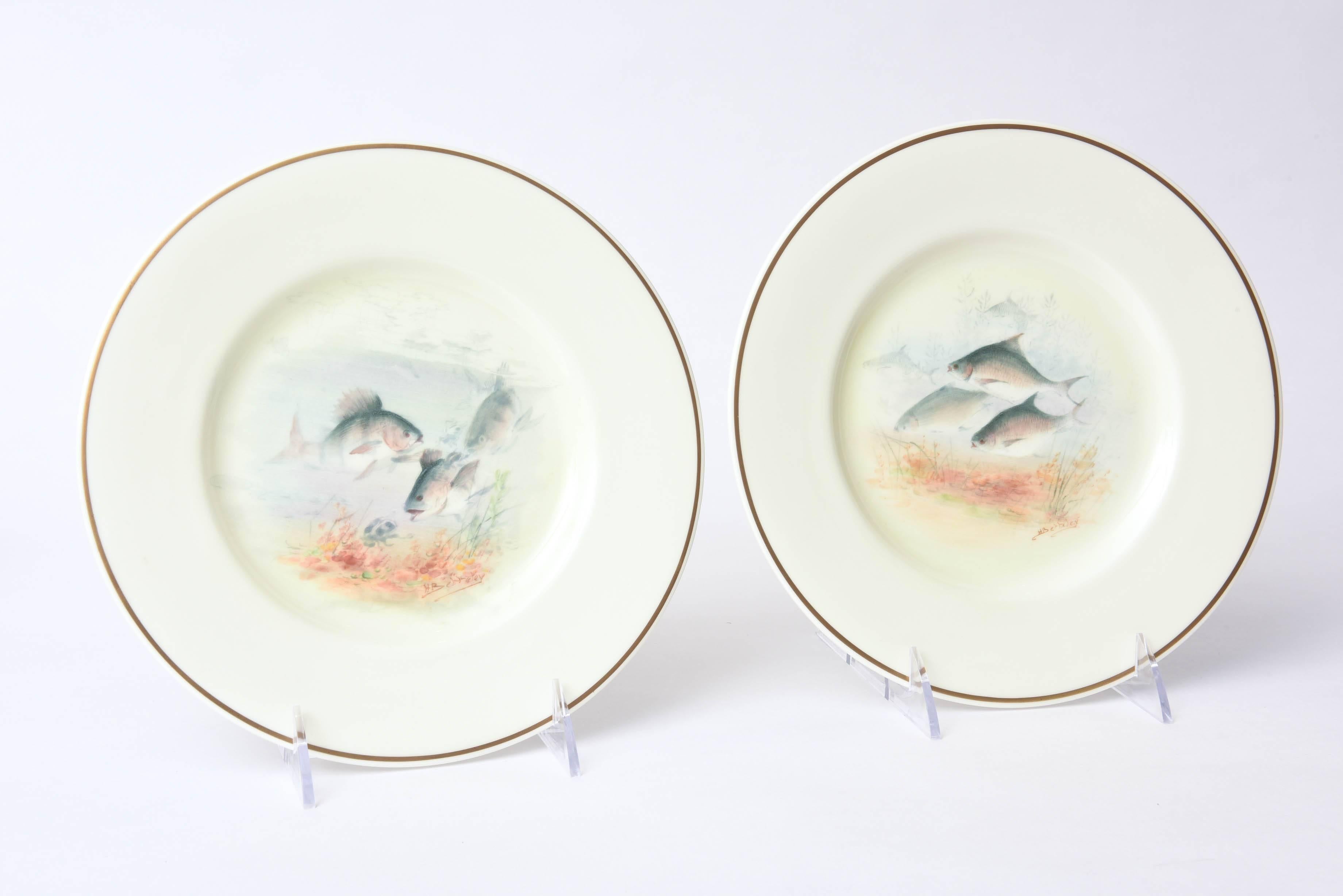 Early 20th Century 12 Antique English Fish Plates Hand-Painted and Artist Signed, circa 1915