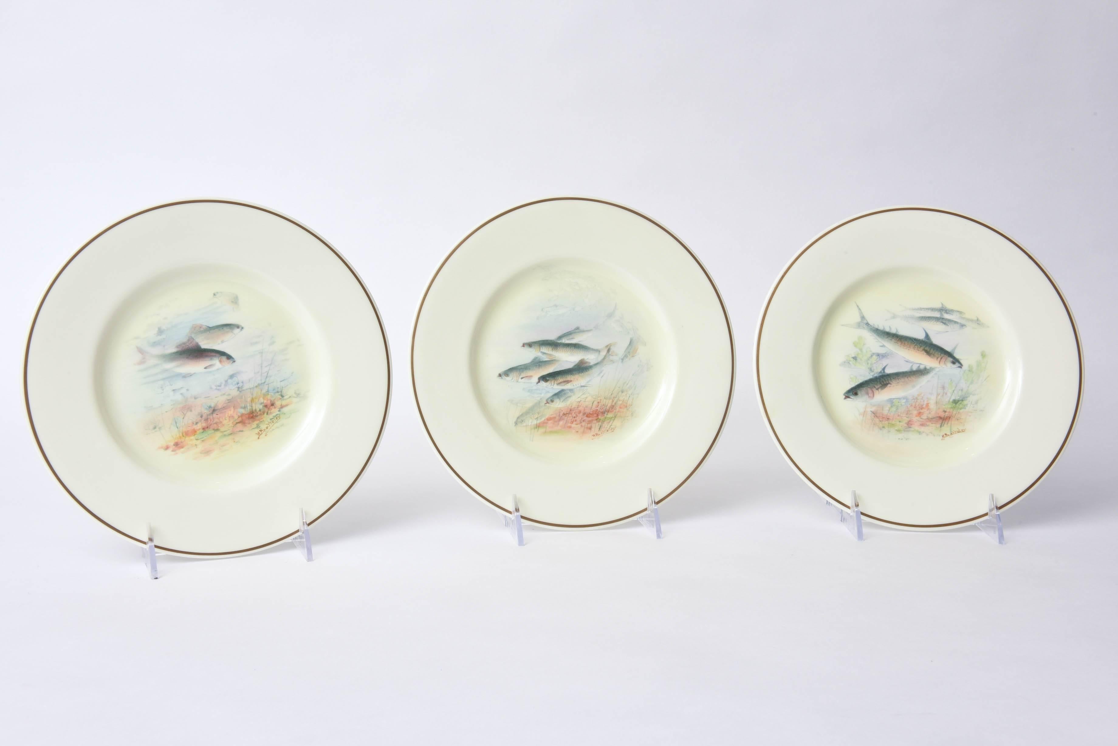 12 Antique English Fish Plates Hand-Painted and Artist Signed, circa 1915 2