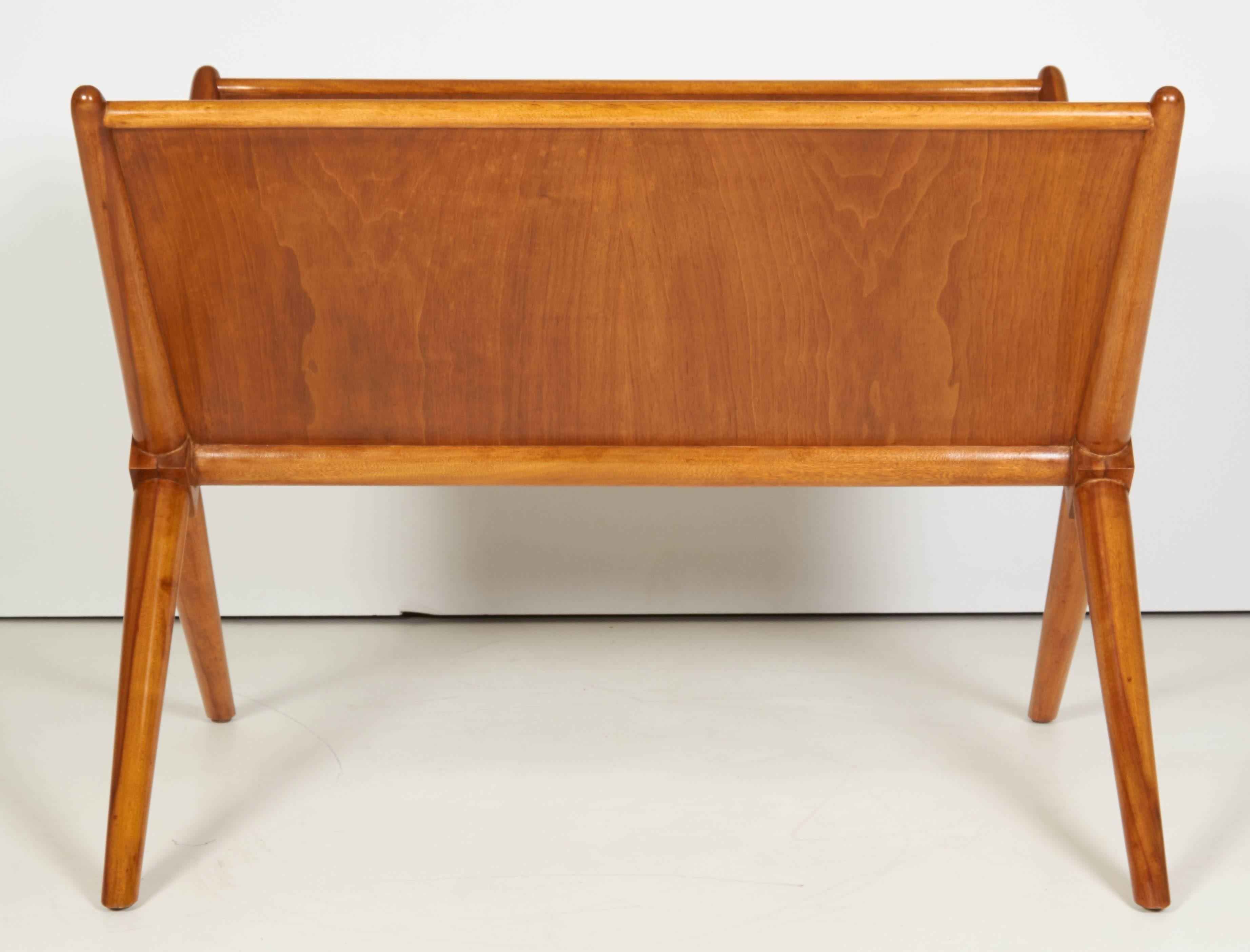 American Magazine Side Table by T.H. Robsjohn-Gibbings Mid-Century Design, Wood, C 1950 For Sale