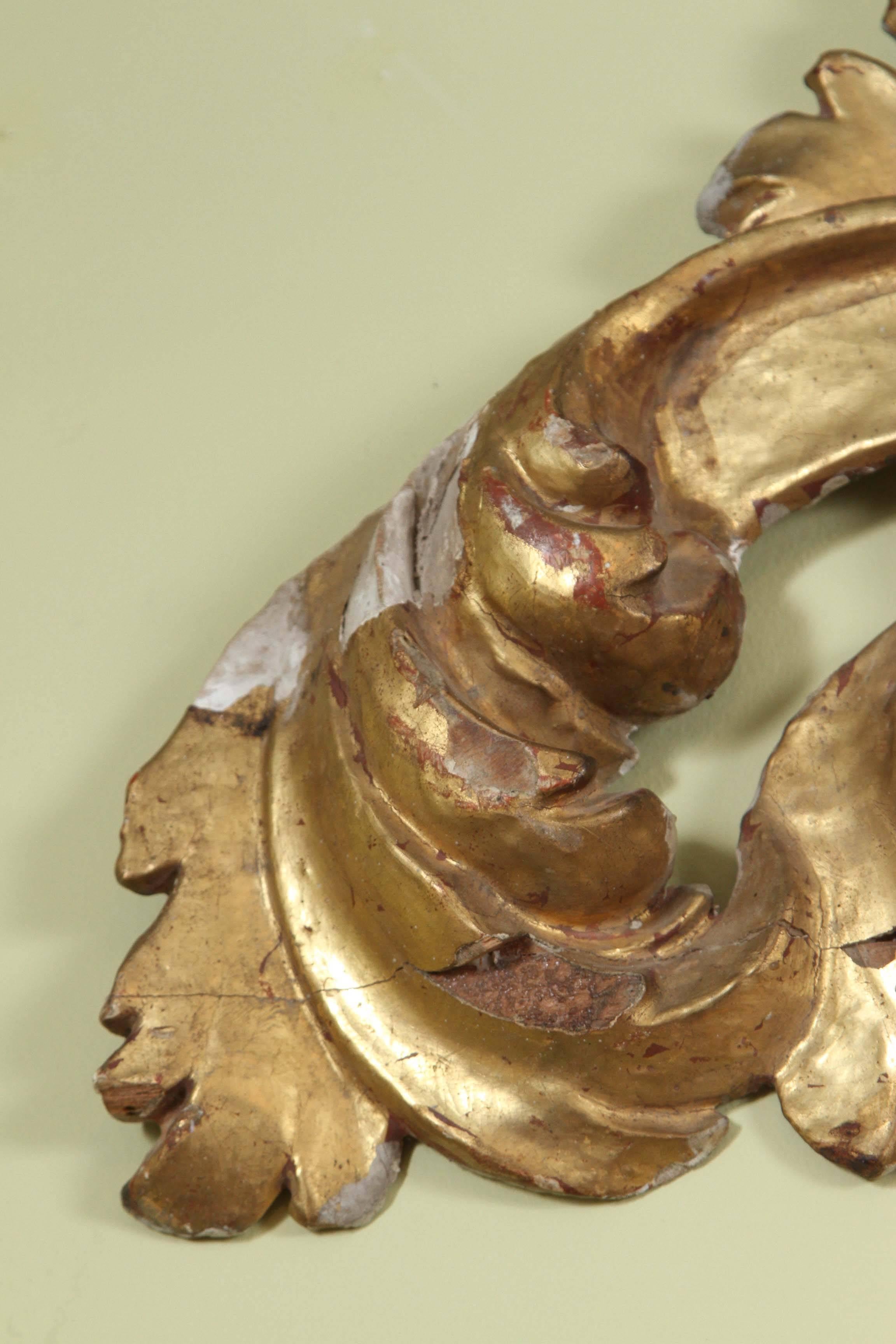 Pair of 18th Century Italian Gilt Fragments In Excellent Condition In Los Angeles, CA