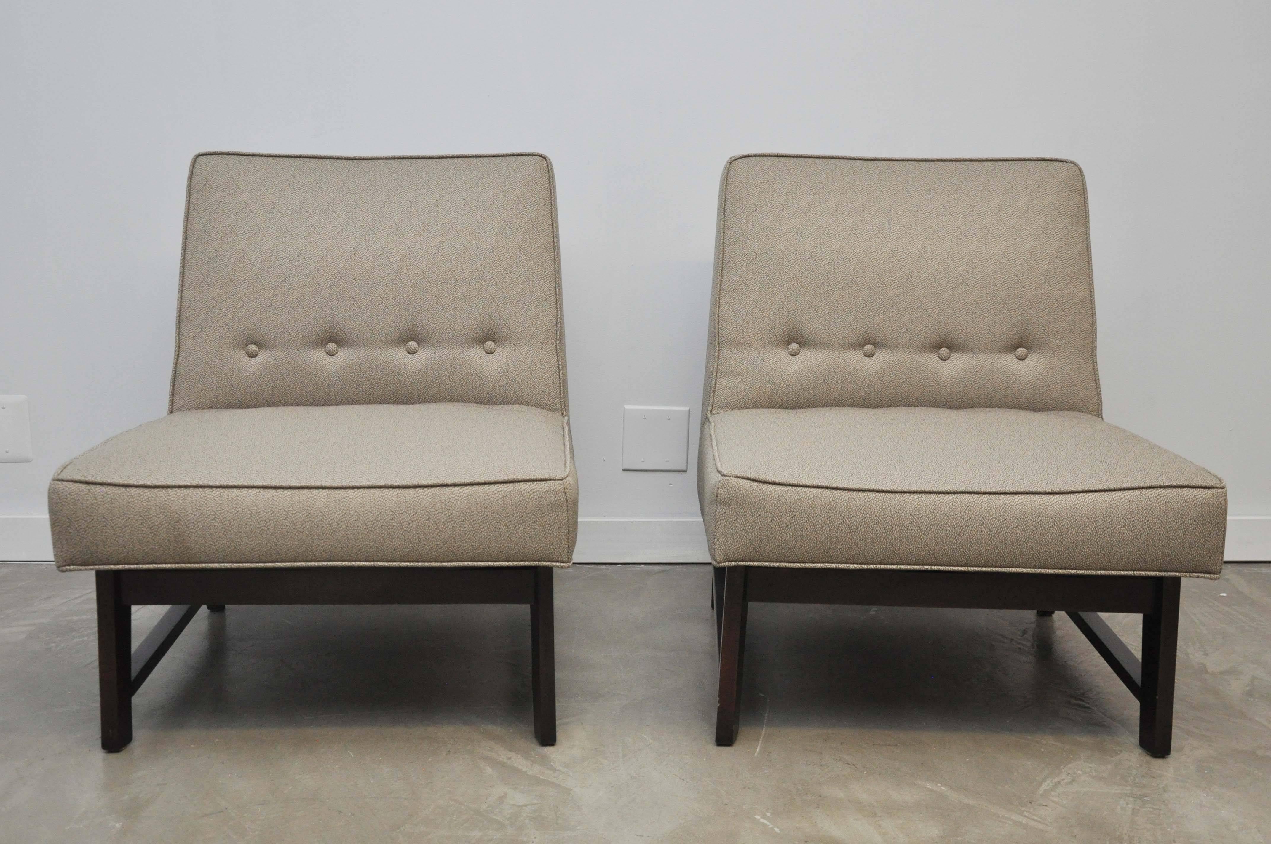 Dunbar Angular Slipper Chairs by Roger Sprunger In Excellent Condition In Chicago, IL