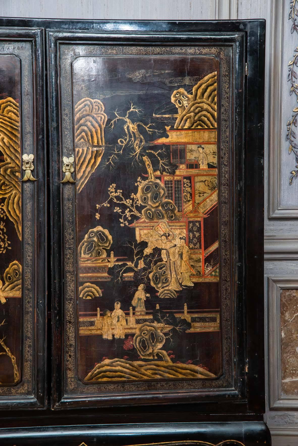 English Elegant Pair of Chinese Cabinets