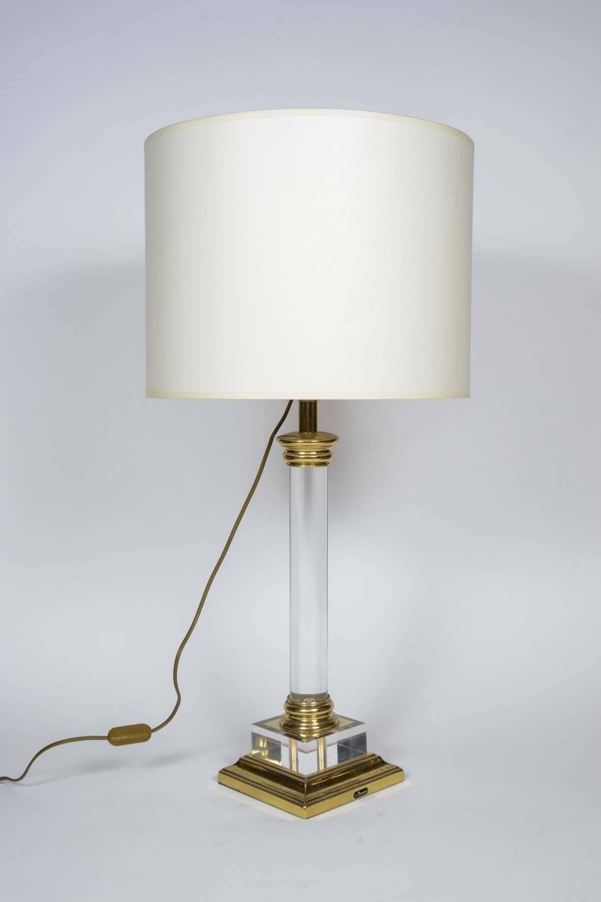 Maison Le Dauphin Lucite and Brass Column Table Lamps In Good Condition In Saint-Ouen, IDF