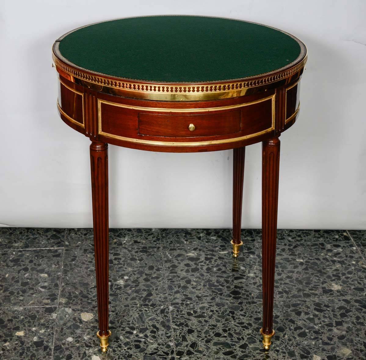 Louis XVI Bouillotte Table In Excellent Condition For Sale In Paris, FR