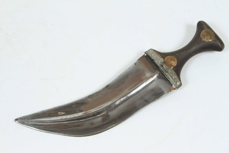 Middle Eastern Yemeni Jambiya Dagger With Belt For Sale At 1stdibs