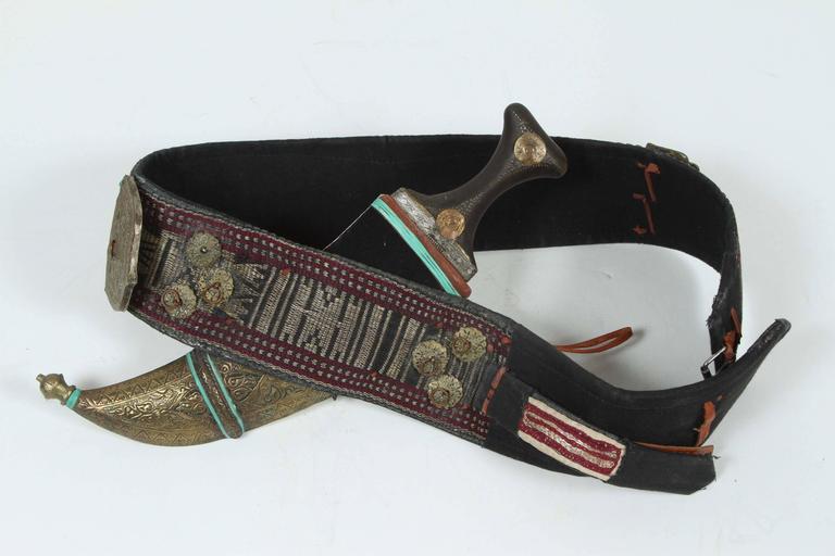 Middle Eastern Yemeni Jambiya Dagger with Belt For Sale at 1stDibs
