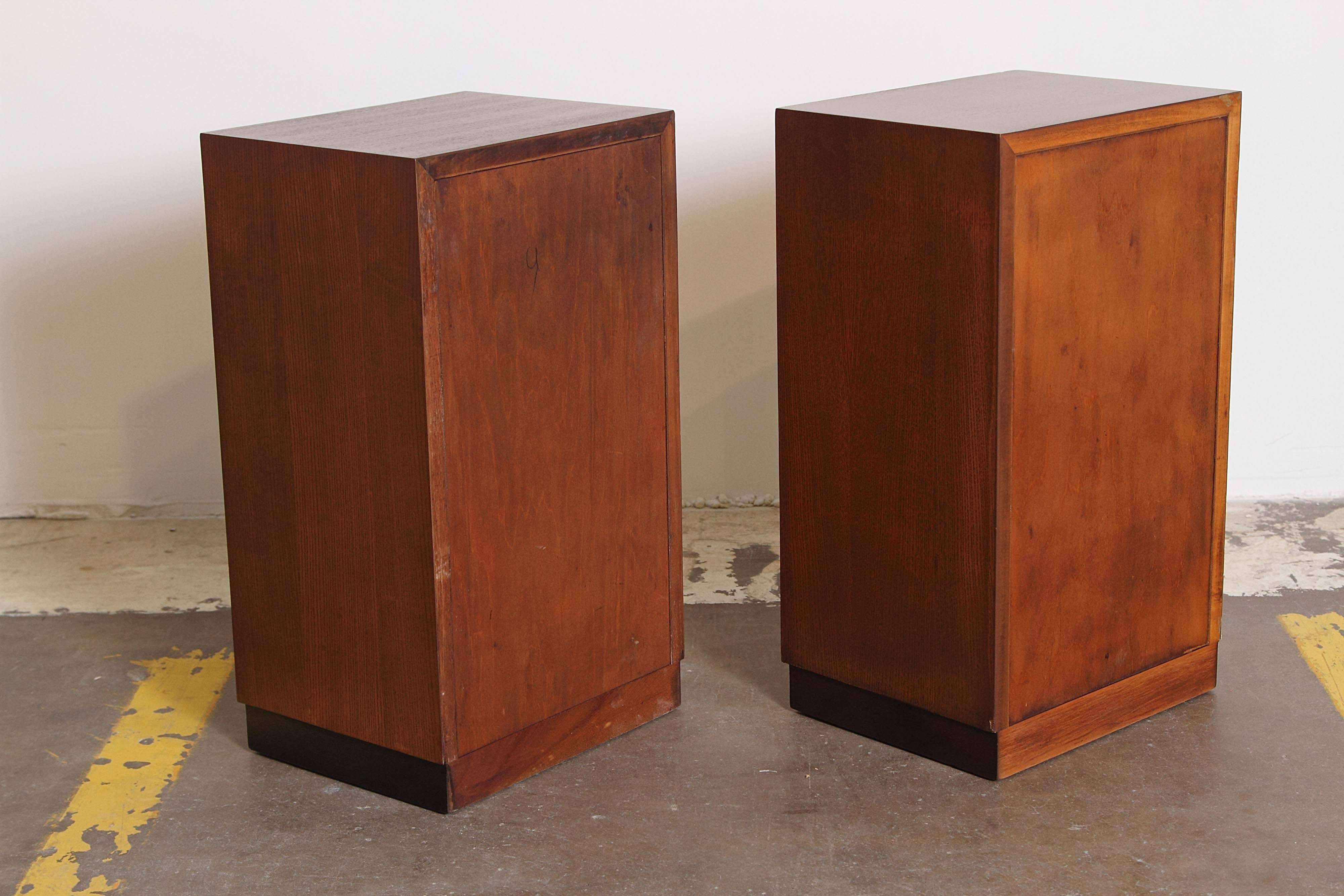 Aluminum Gilbert Rohde Herman Miller Art Deco 1933 World's Fair Nightstands Matched Pair For Sale