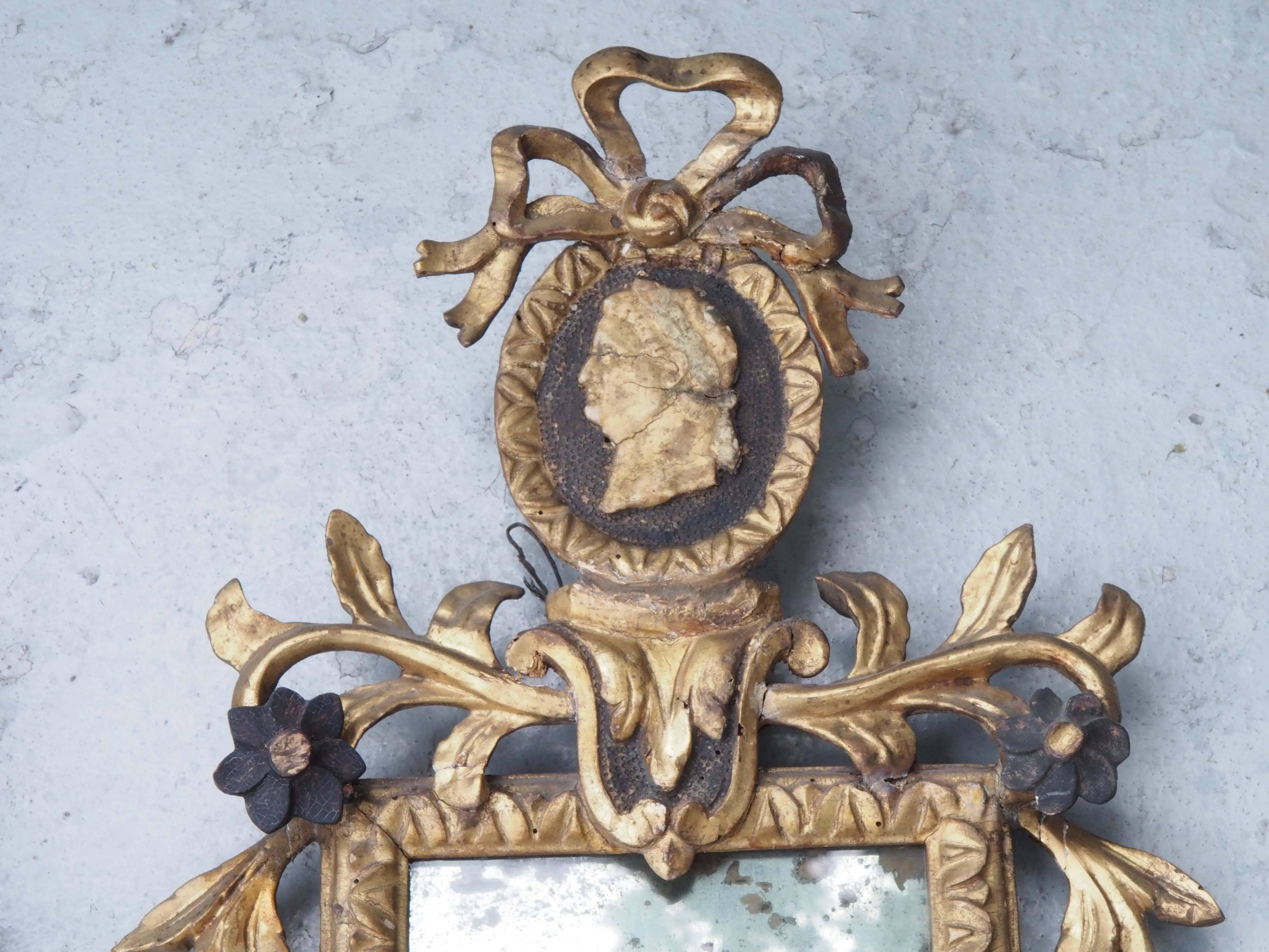 Pair of Italian Louis XVI Giltwood Mirrored Appliqués In Good Condition In Natchez, MS