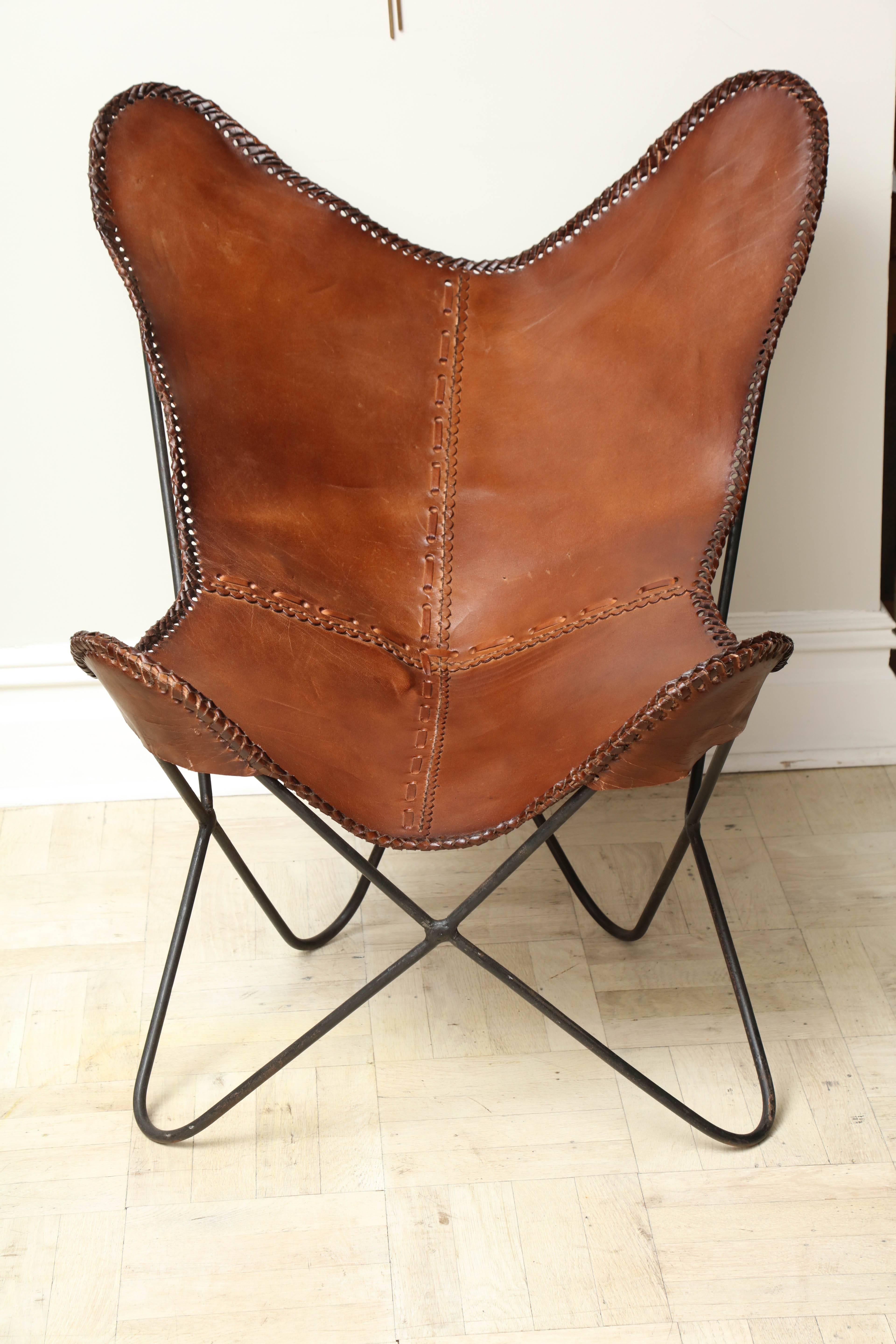 Leather Lounge Chairs For Sale 4