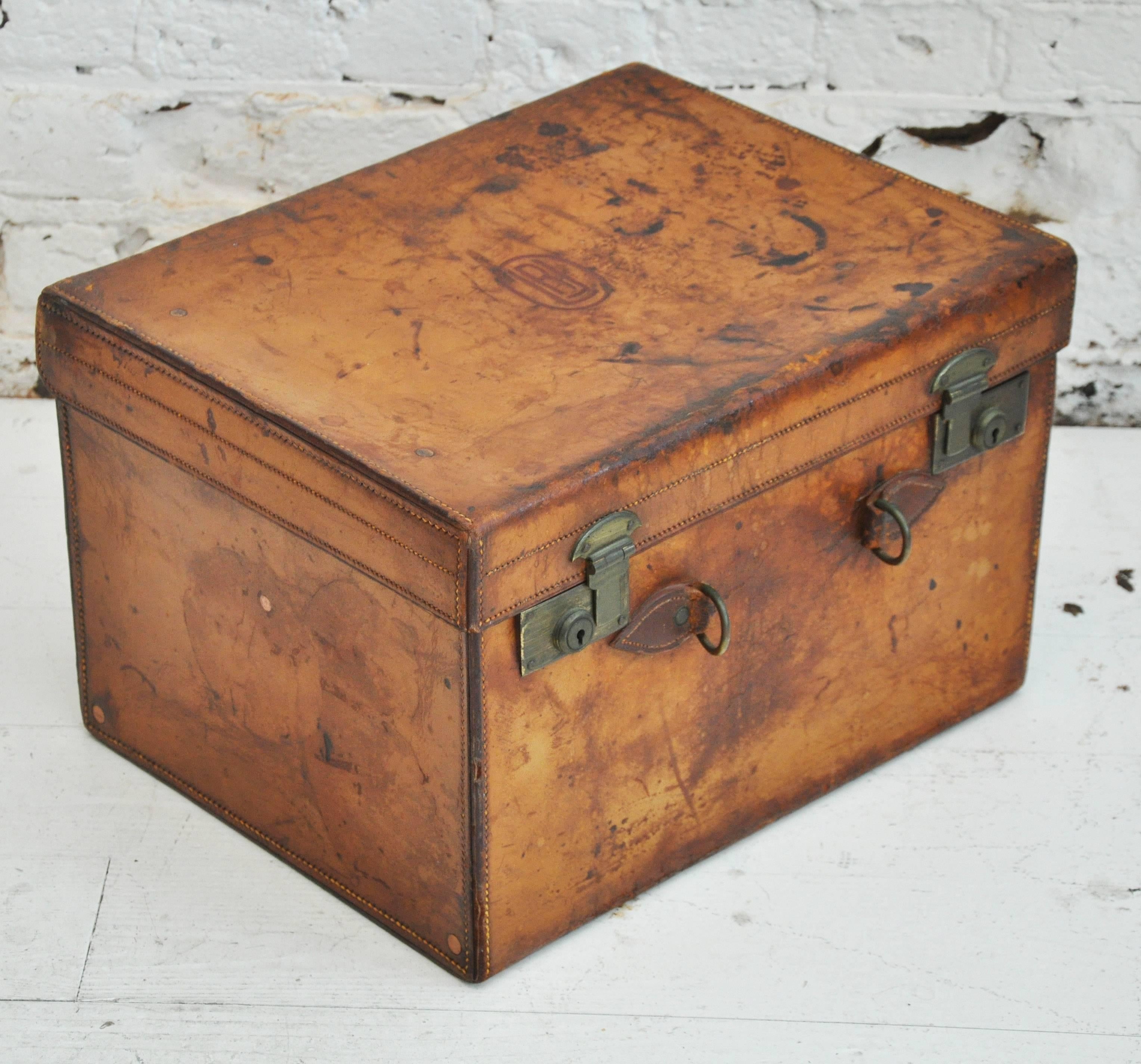 Large English Leather Hatbox 2