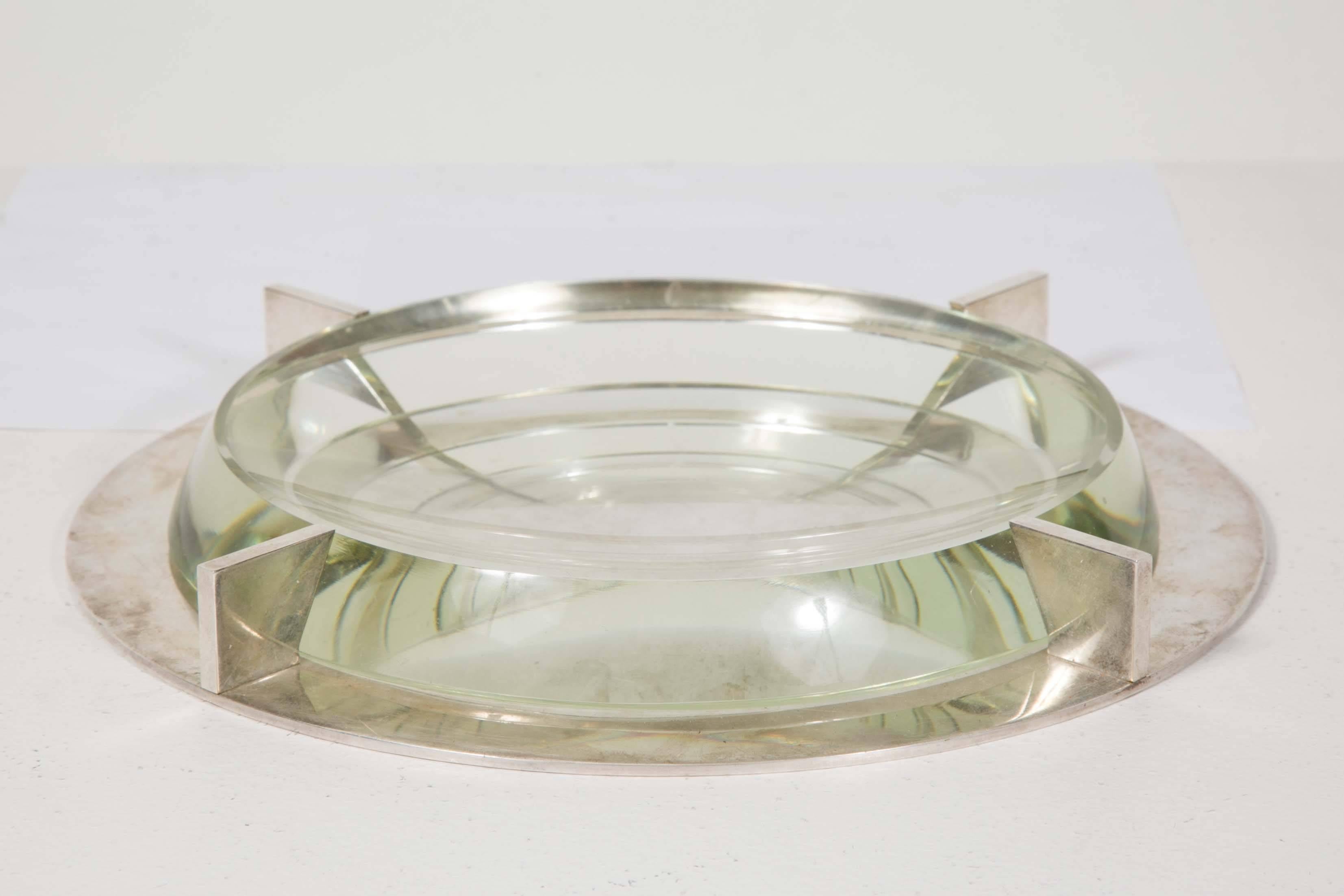 Large modernist pin tray (vide poche) by Jean Boris Lacroix (1902-1984). Thick glass slab and nickel-plated bronze. Boris Lacroix stamp,
circa 1930.
Very good condition.

Boris Lacroix was a famous designer in the 1920s-1930s who designed