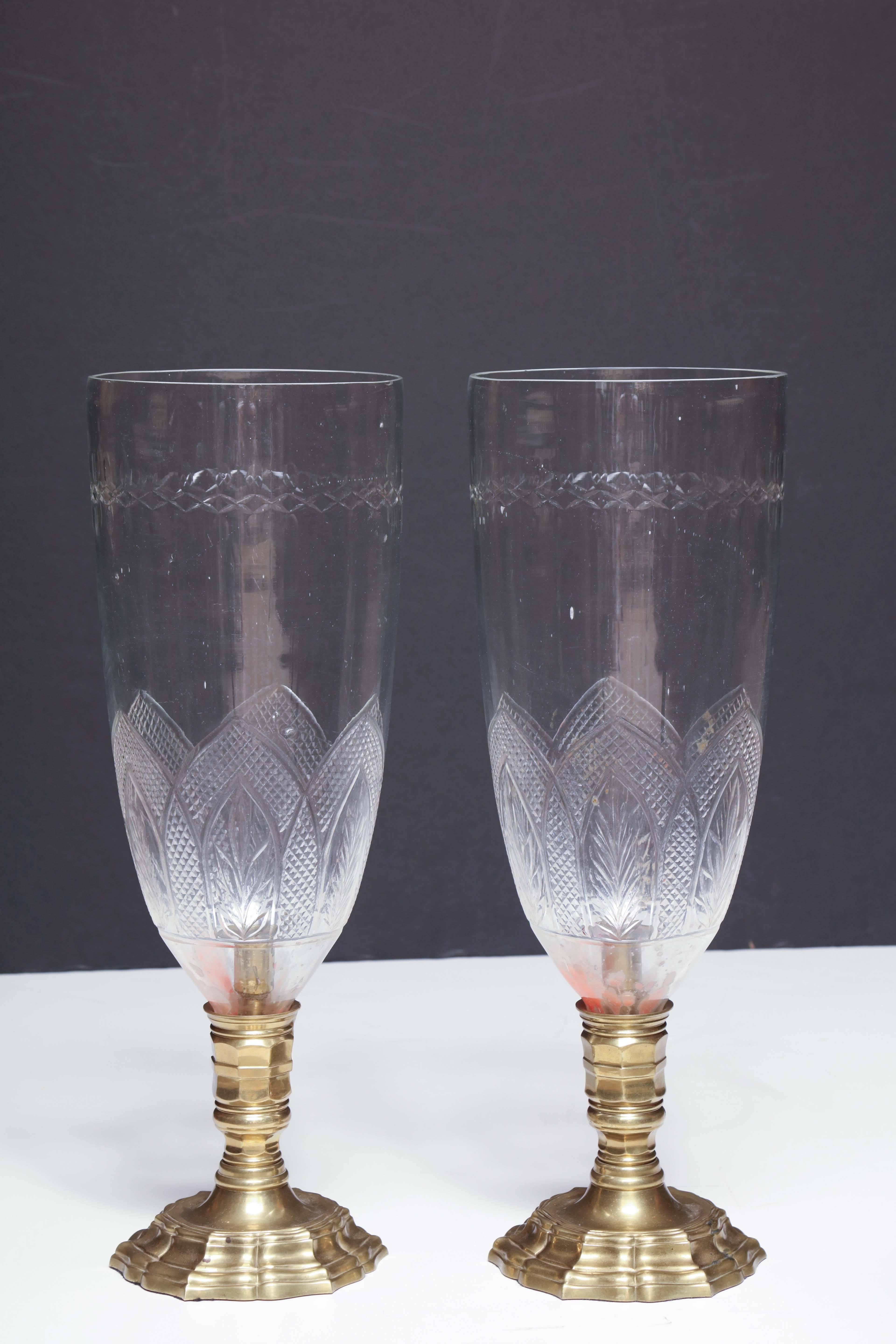 Verre taillé Paire de photophores françaises en bronze en vente