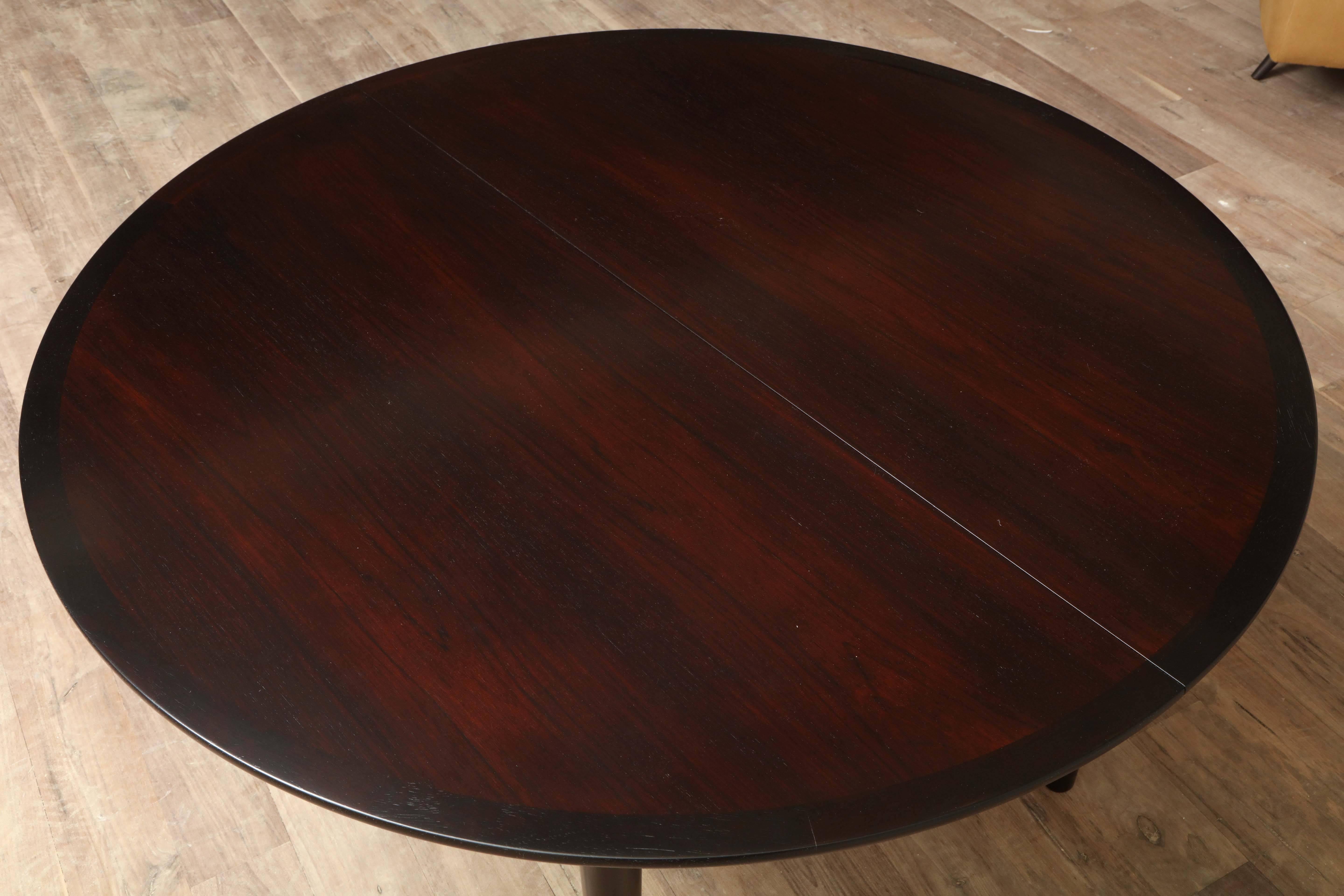 Mid-20th Century Rosewood Dining Table