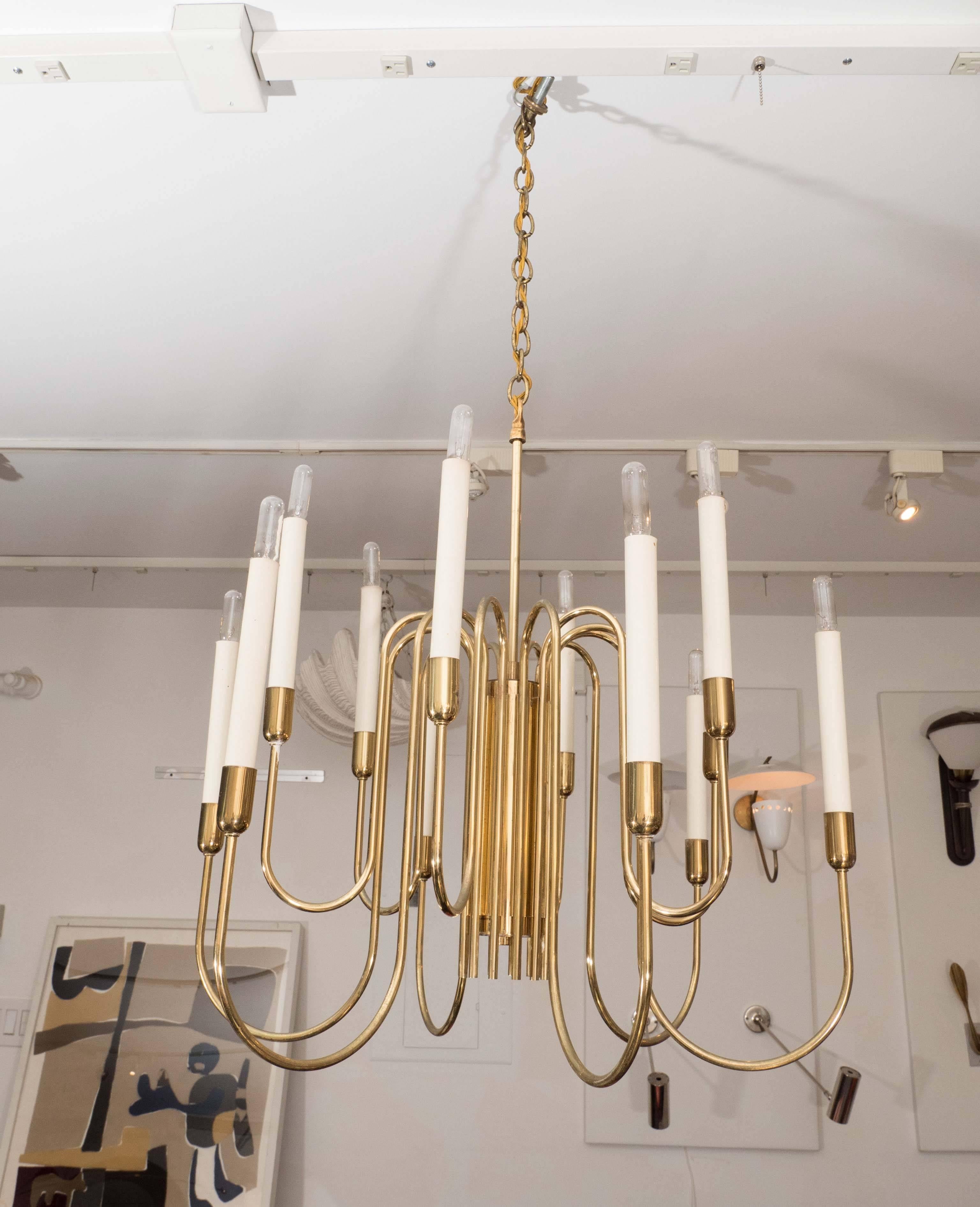 Italian chandelier with 12 lights. Fully wired with original finish.