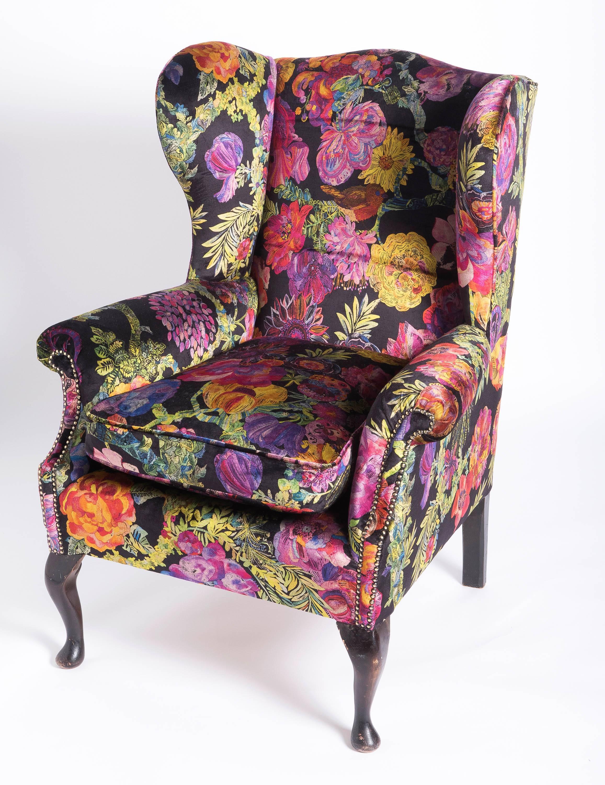 British Armchairs on beech wood supports, England circa 1890 For Sale