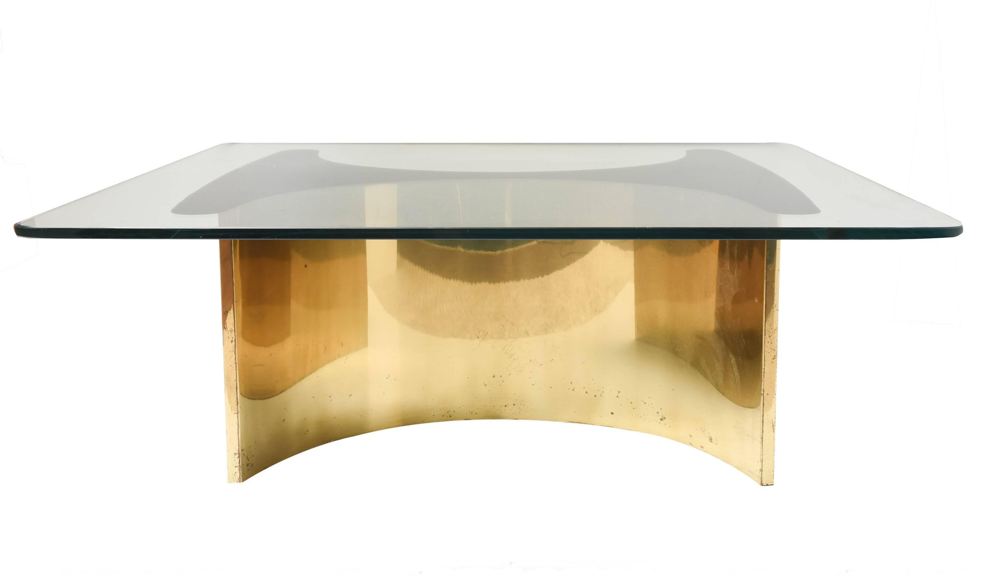 Geometrical Brass Base Sofa Table  In Good Condition In Milan, IT