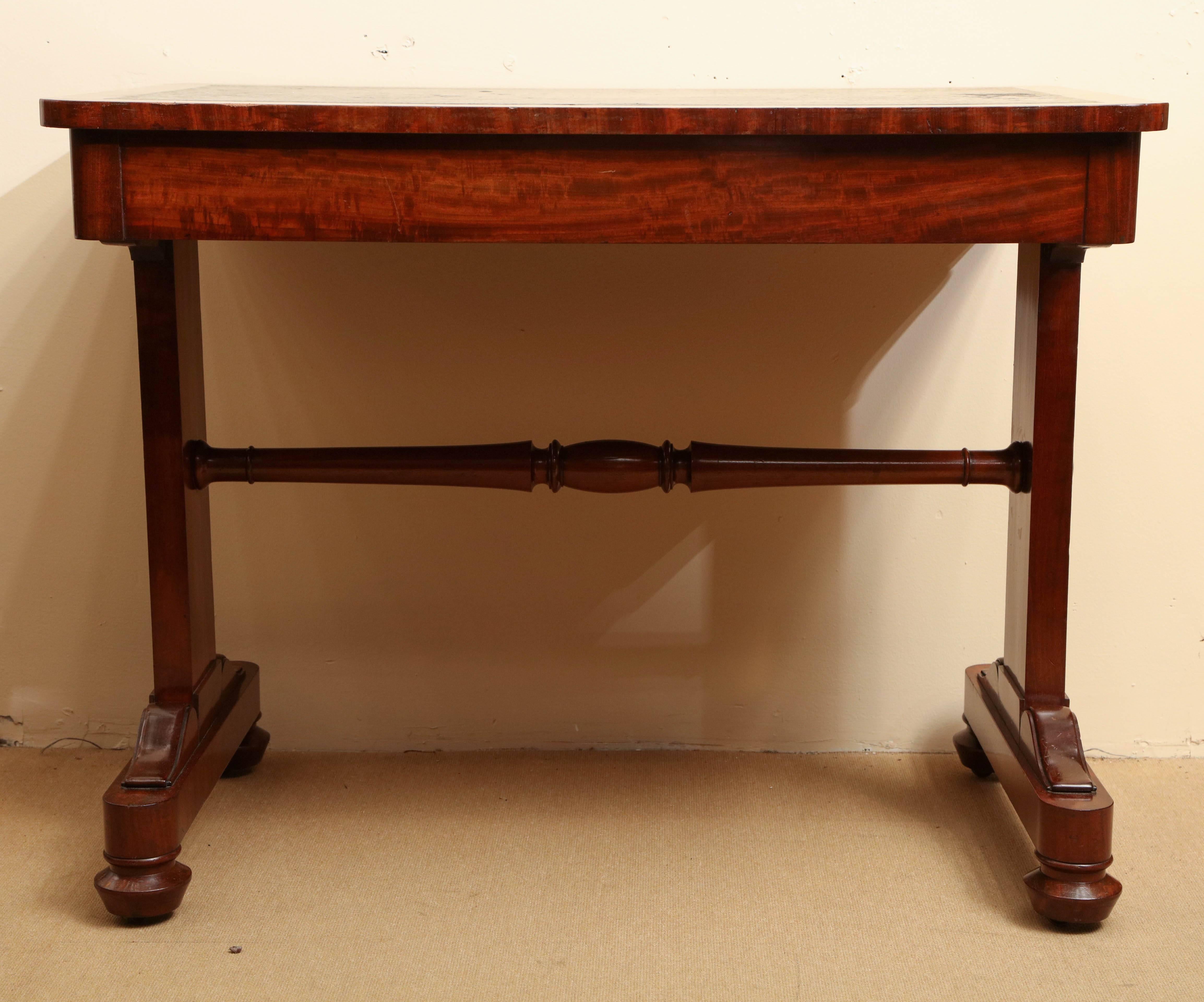 Early 19th Century English, Mahogany and Leather Top Desk by Gillows & Co 7