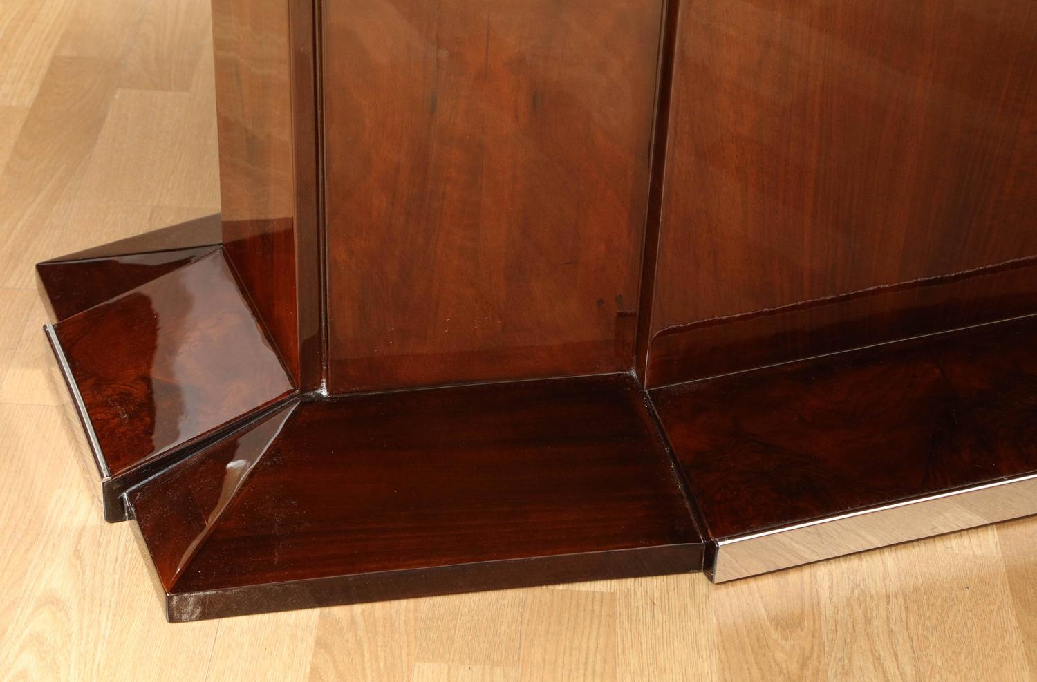 Superb Art Deco Dining Table For Sale at 1stdibs