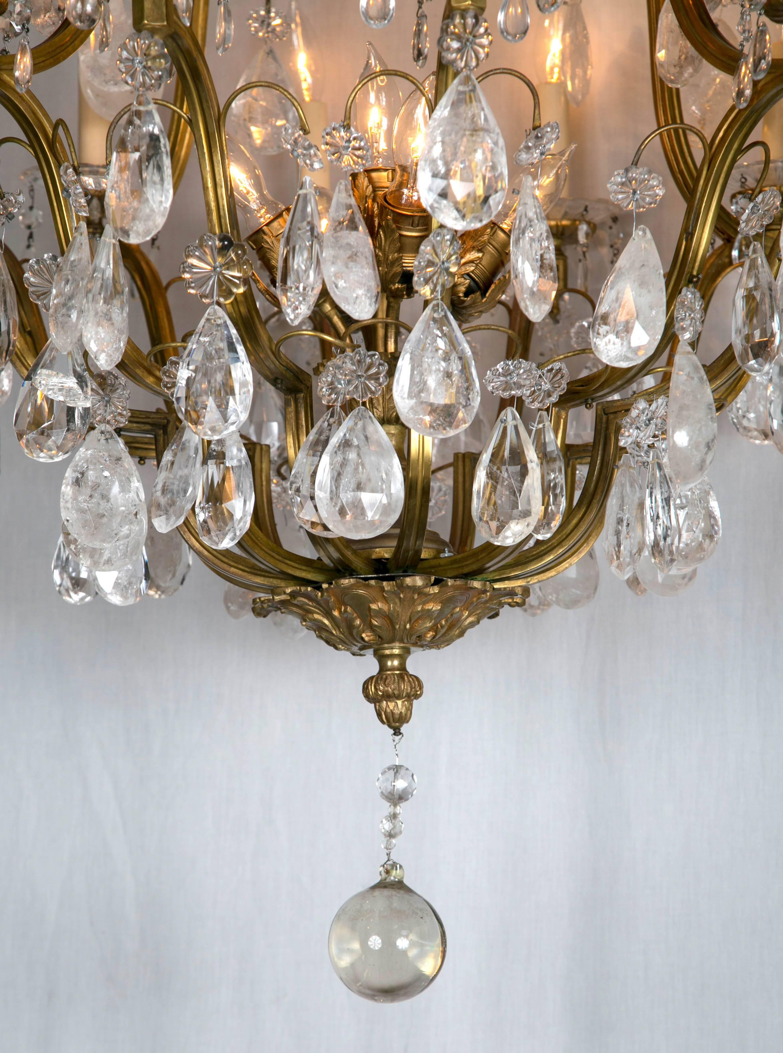 Pair of French Gilt Bronze Eighteen-Light Chandeliers In Excellent Condition For Sale In Stamford, CT