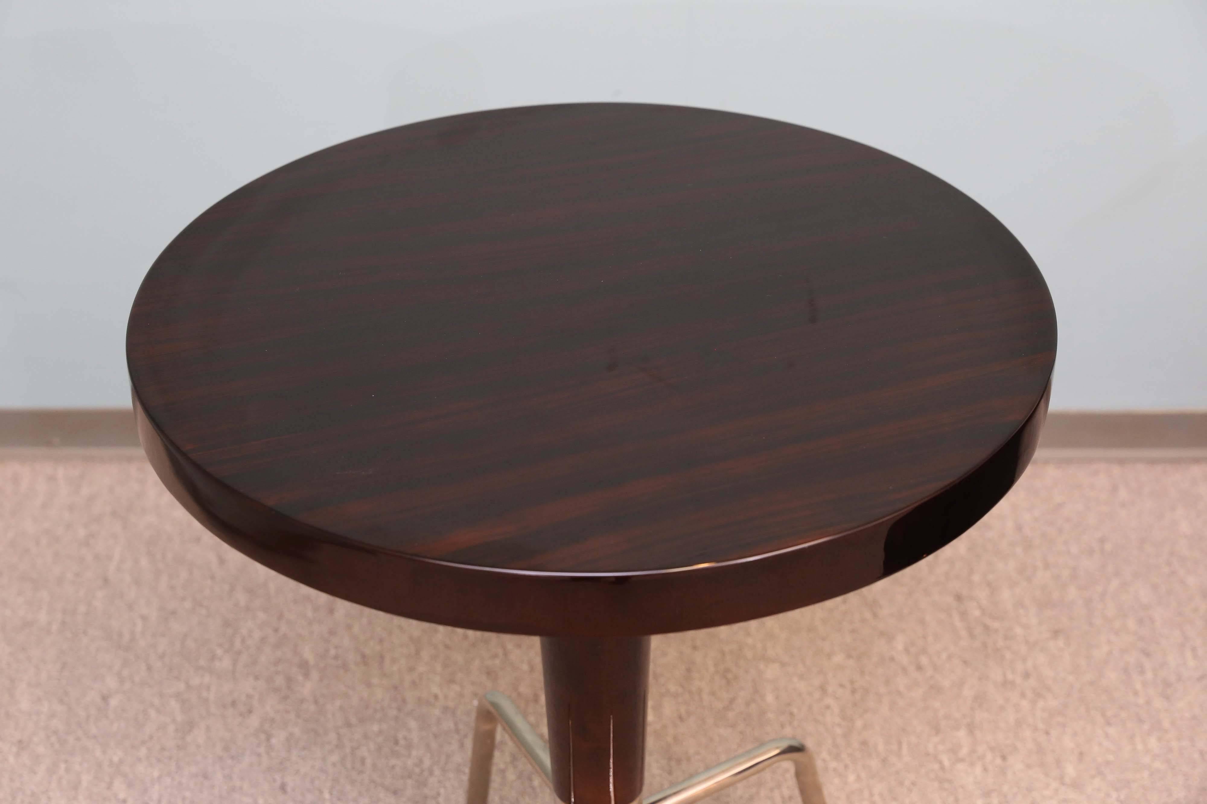  French Round Art Deco Side Table In Excellent Condition In Houston, TX