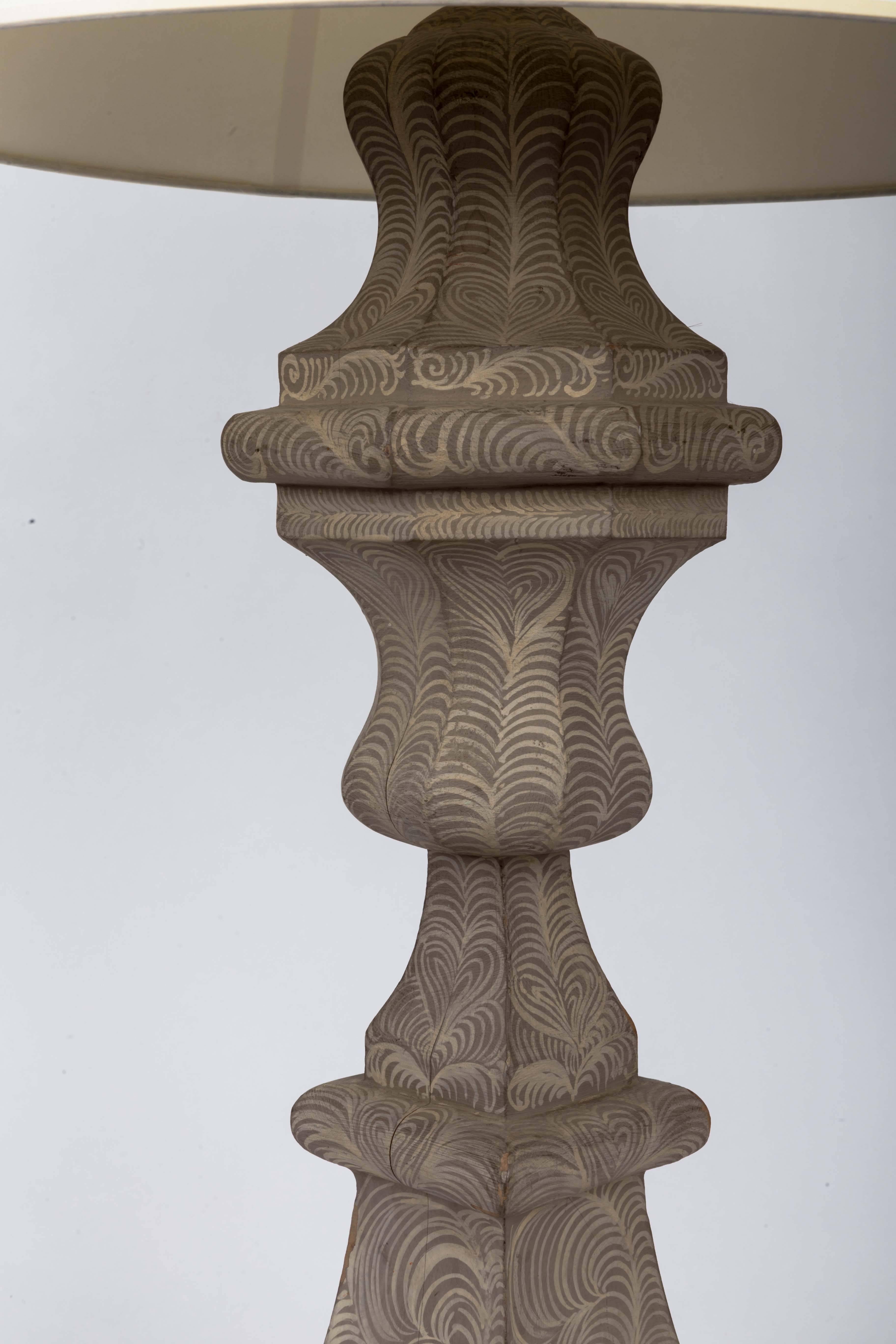 Folk Art Paint Decorated Baluster Lamp In Good Condition In New York City, NY
