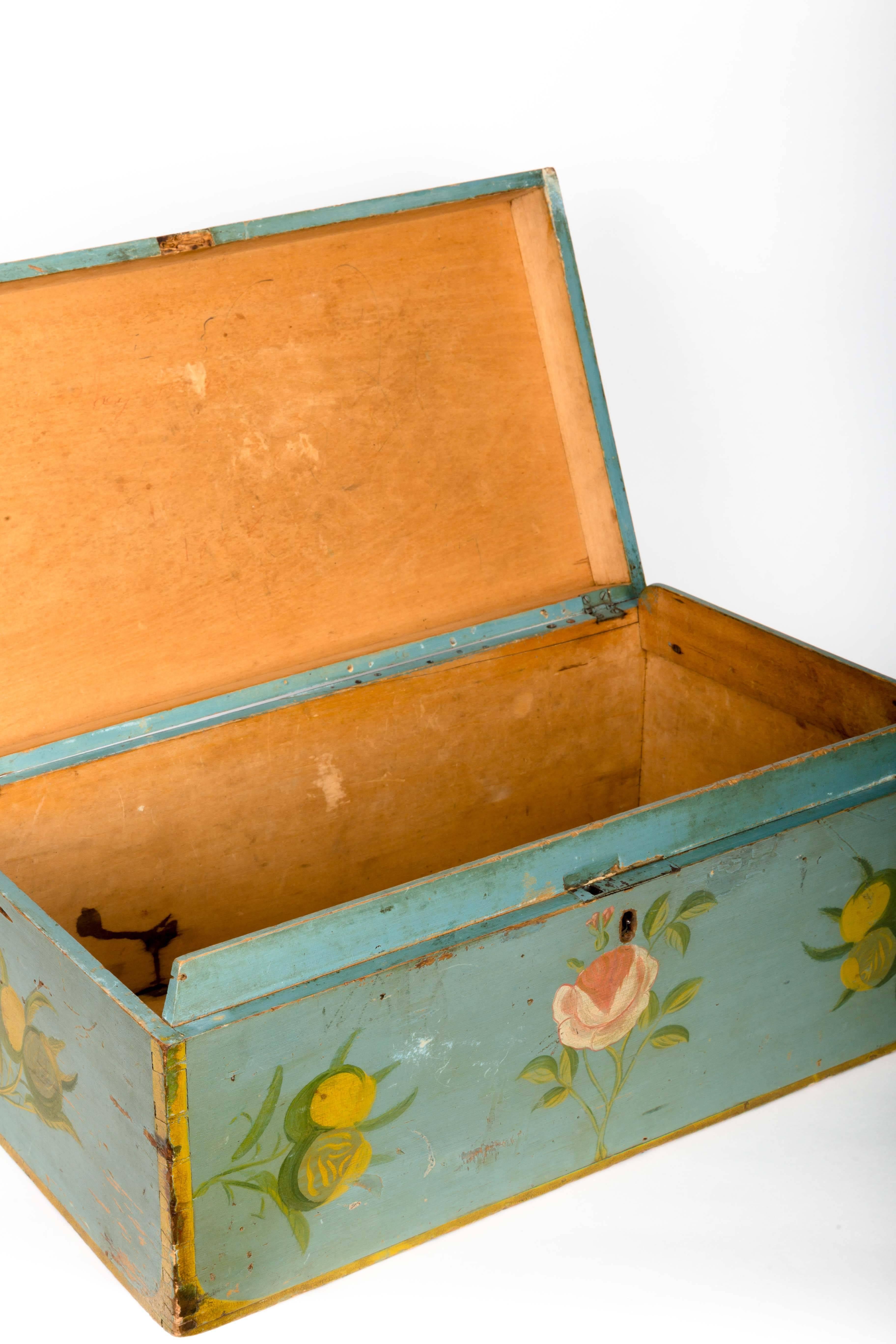 Painted American Folk Art Box For Sale 4