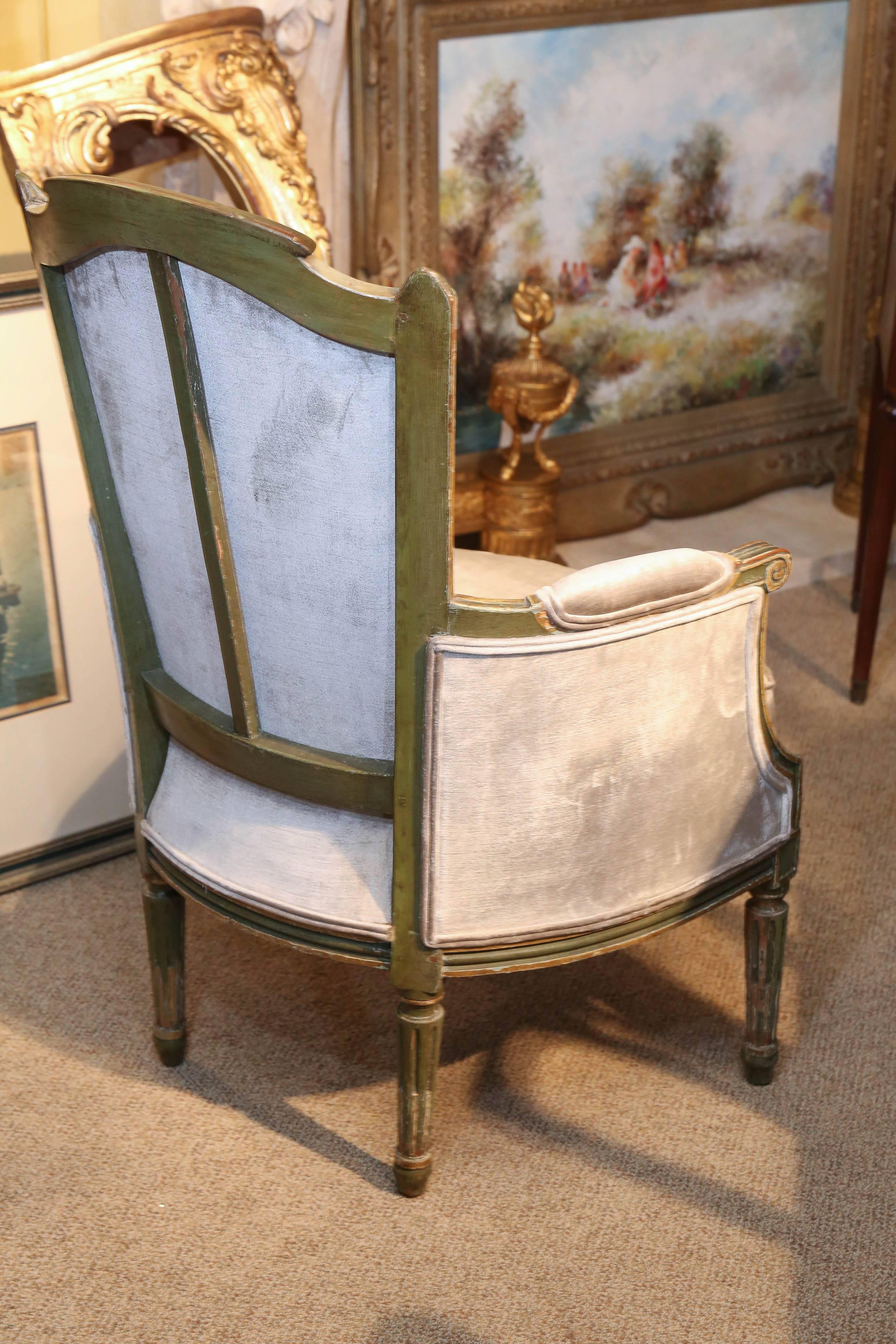 Pair of Louis XVI Bergere Chairs In Good Condition In Houston, TX