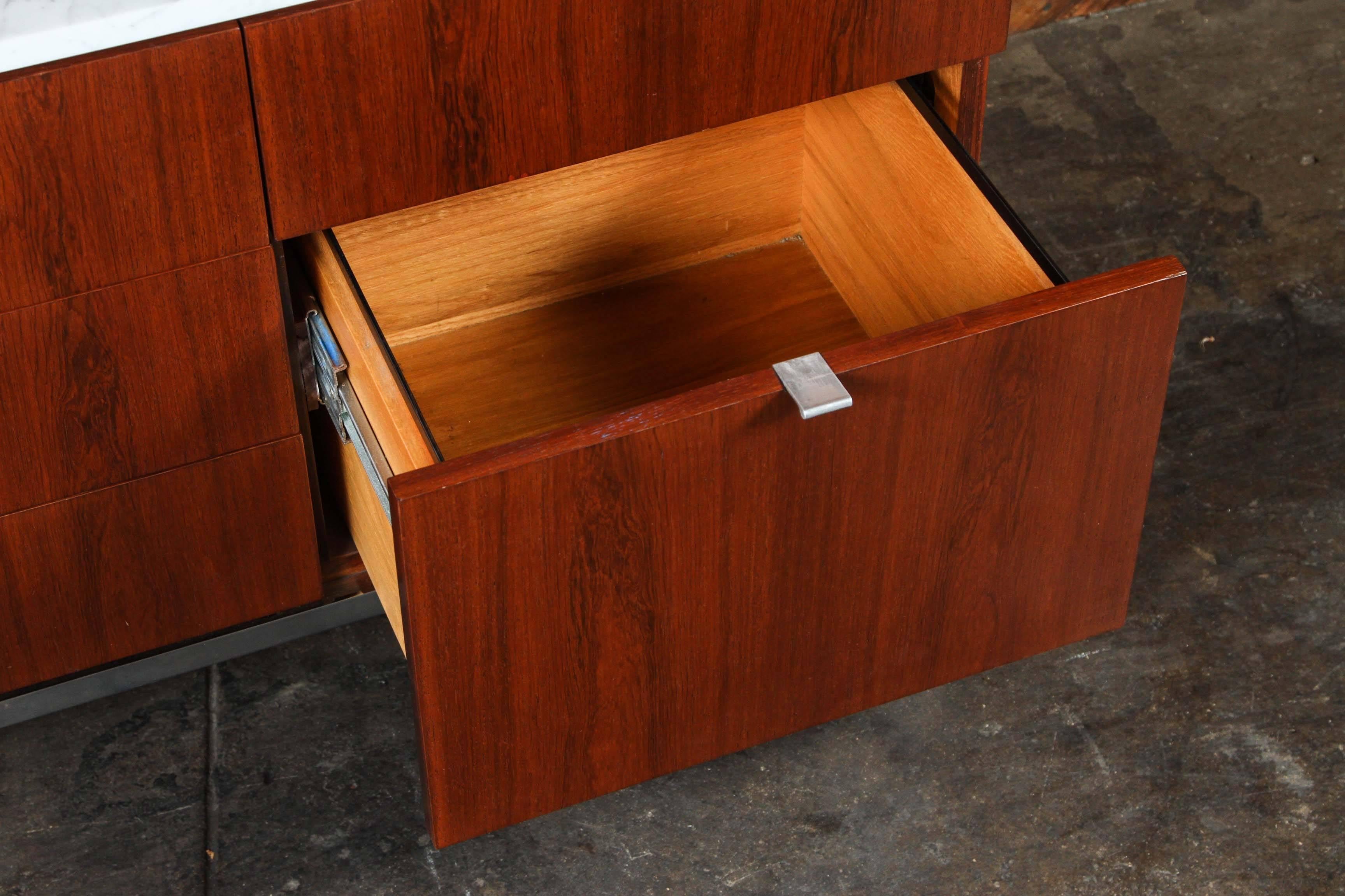 Mid-Century Florence Knoll Rosewood Marble Chrome Credenza For Sale 1
