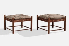 Diseñador argentino, taburetes, madera, cuero, tela, Argentina, década de 1950