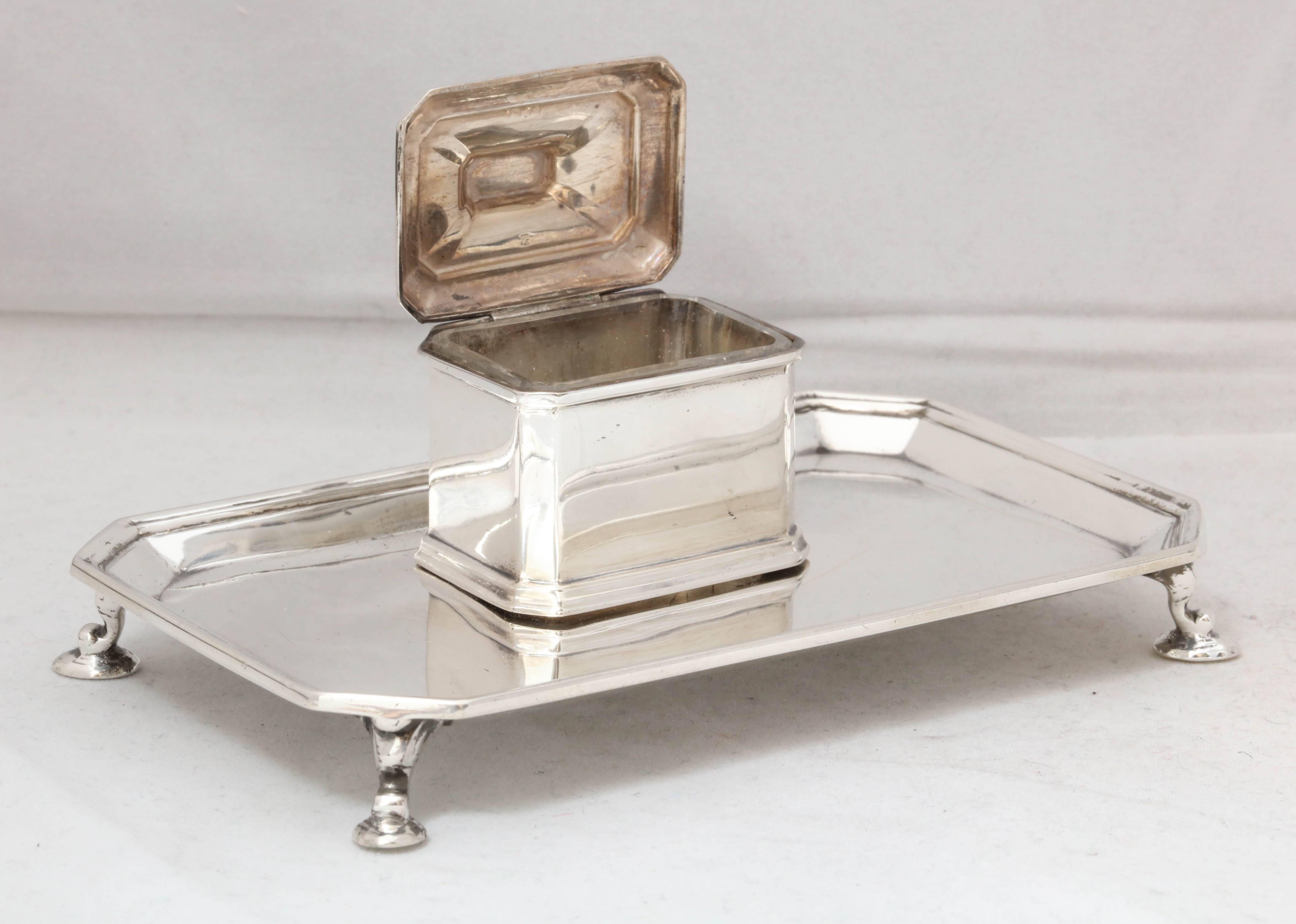 English Art Deco  All Sterling Silver Inkwell on Sterling Silver Footed Inkstand For Sale