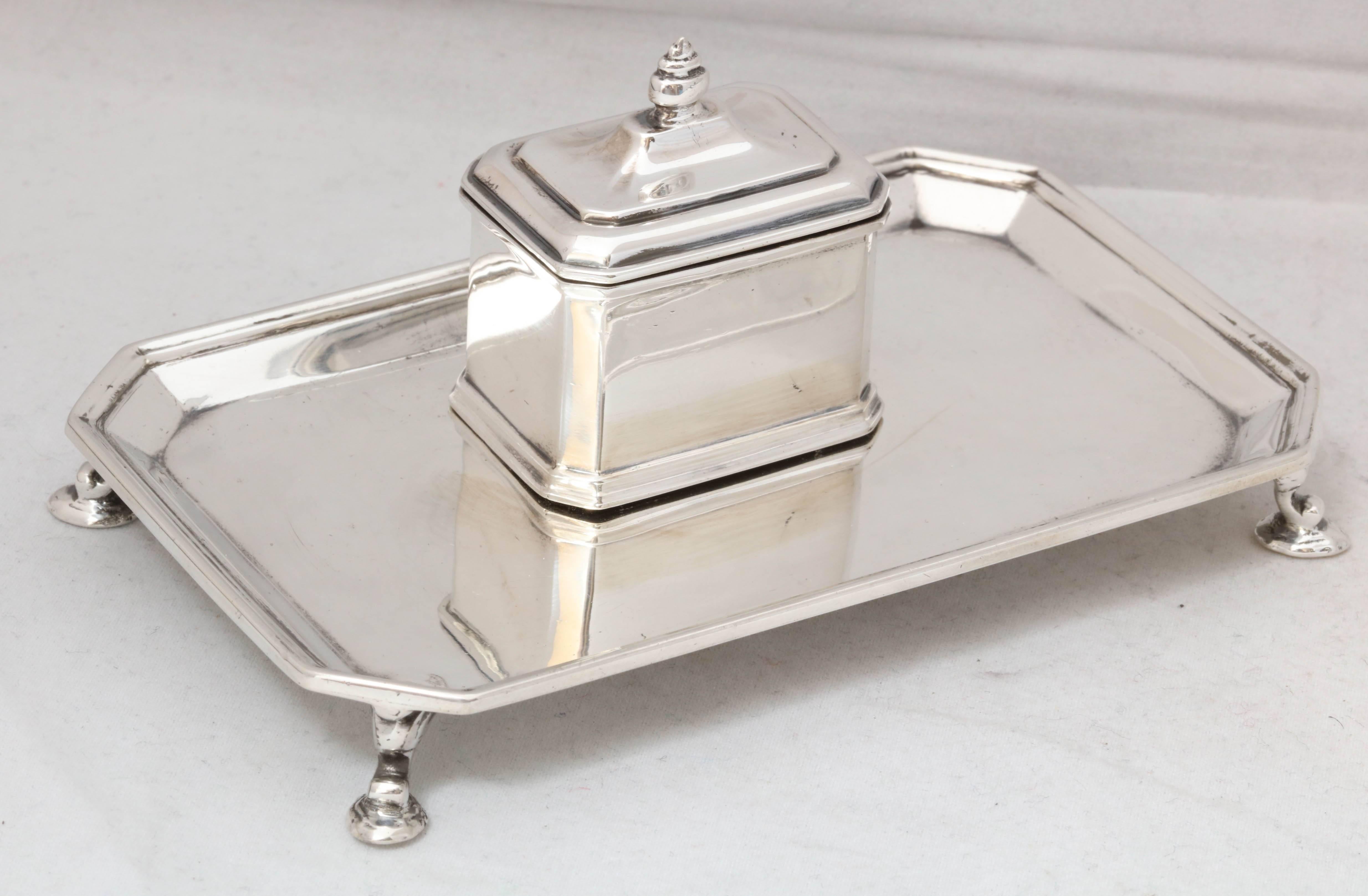 Art Deco  All Sterling Silver Inkwell on Sterling Silver Footed Inkstand In Good Condition For Sale In New York, NY