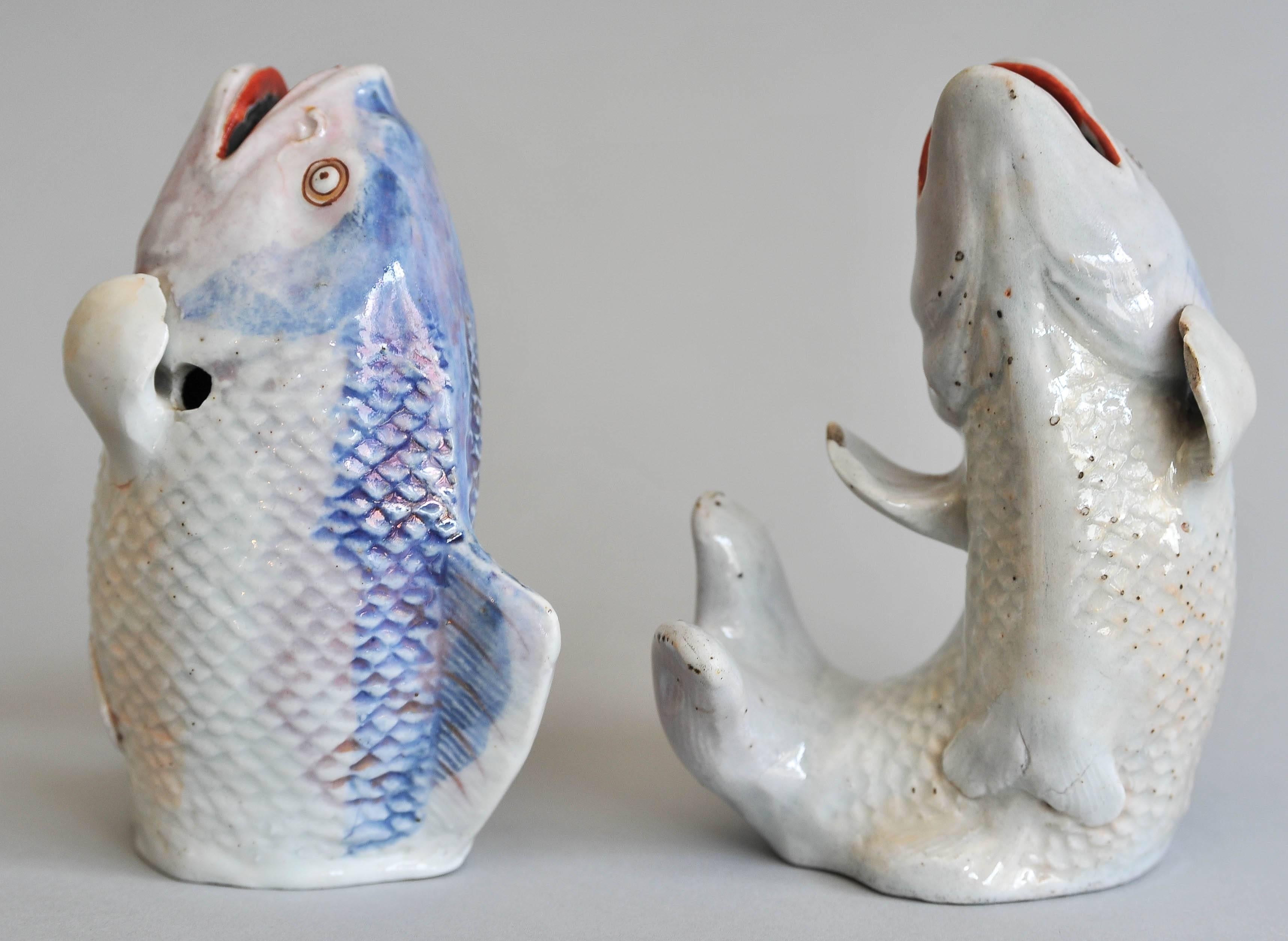 Early 18th Century Pair of Japanese Arita Porcelain Figures of Leaping Carp For Sale 3