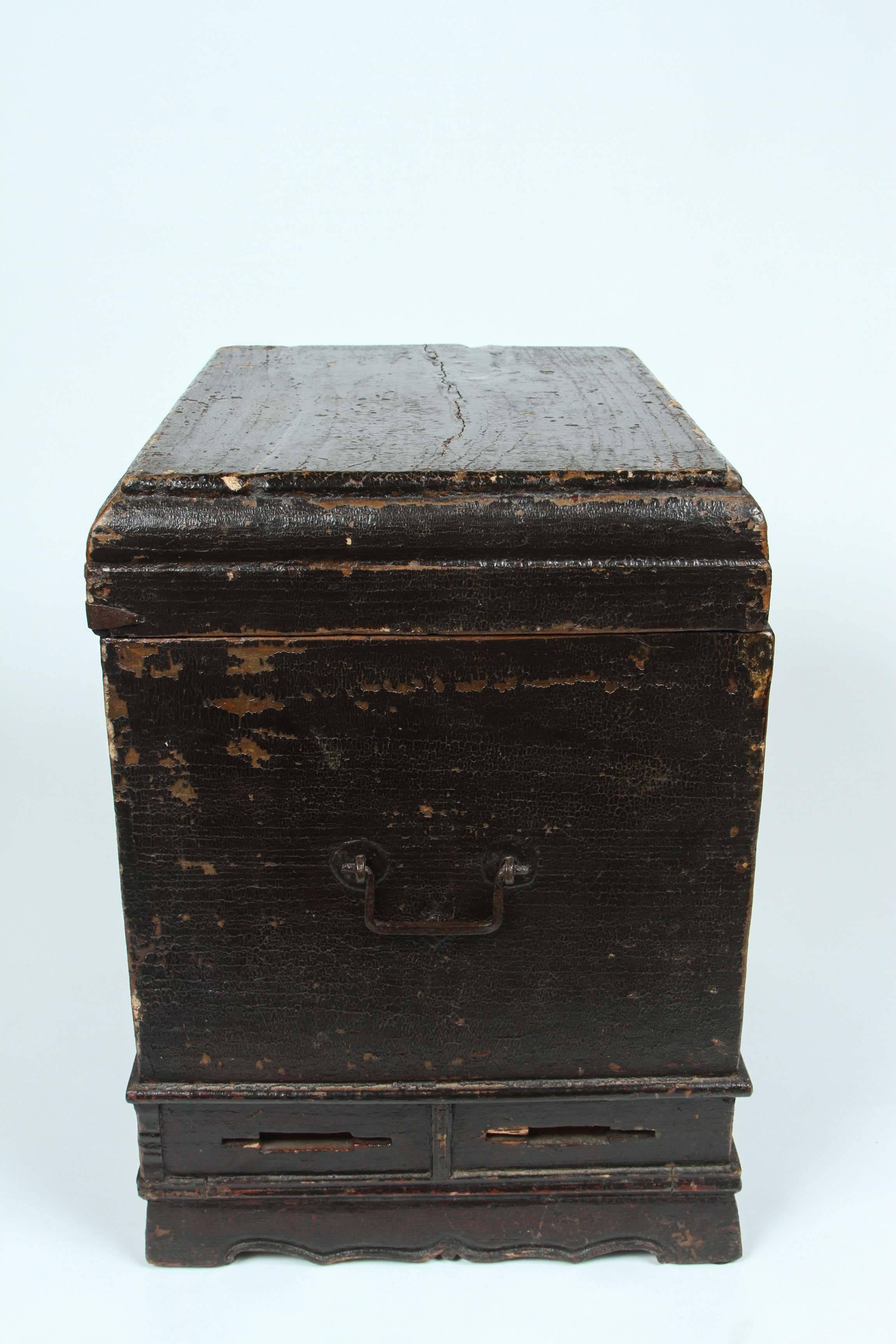 Antique Chinese Chest 4