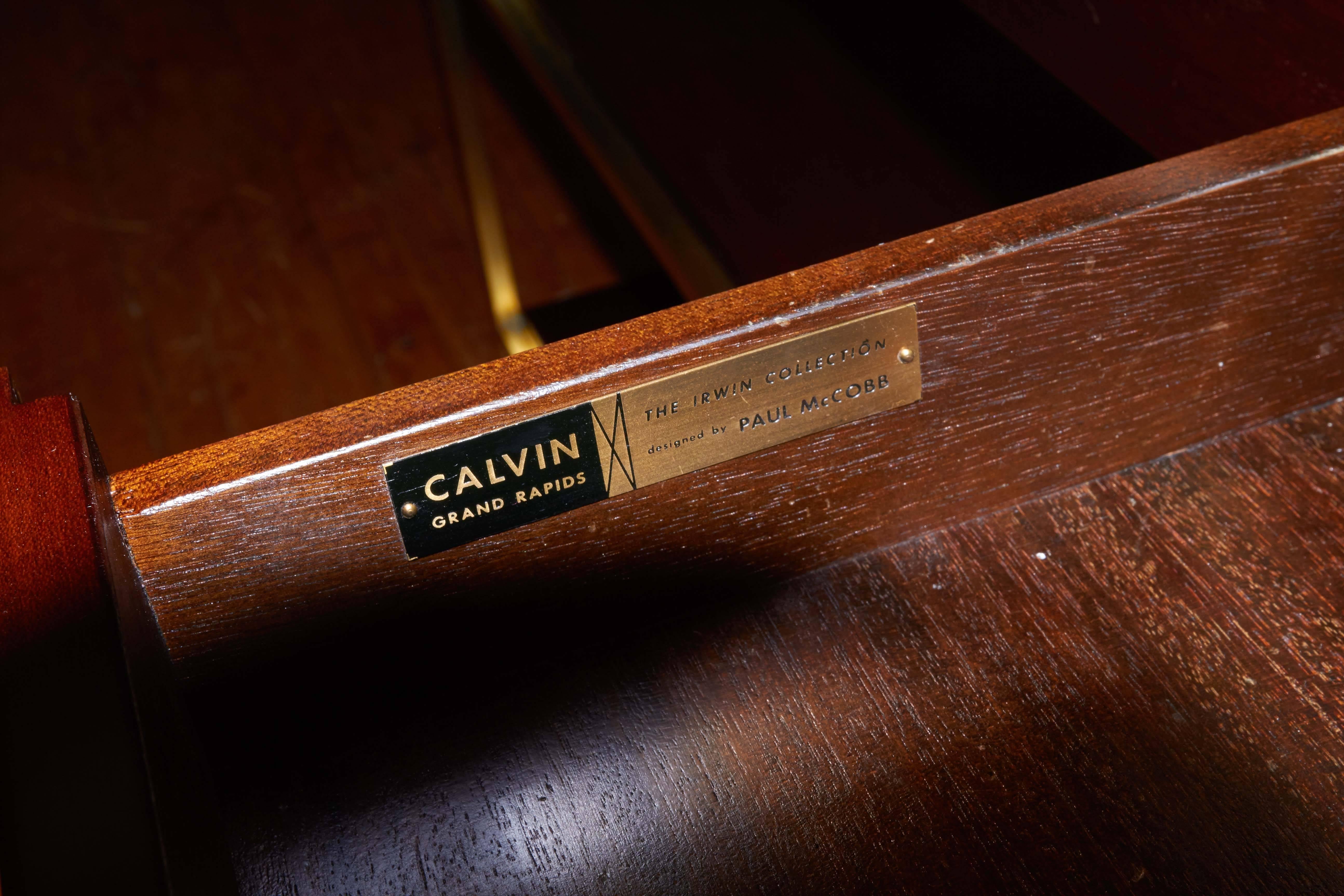 Paul McCobb Travertine Top Brass and Wood Console for Calvin Furniture In Excellent Condition In New York, NY