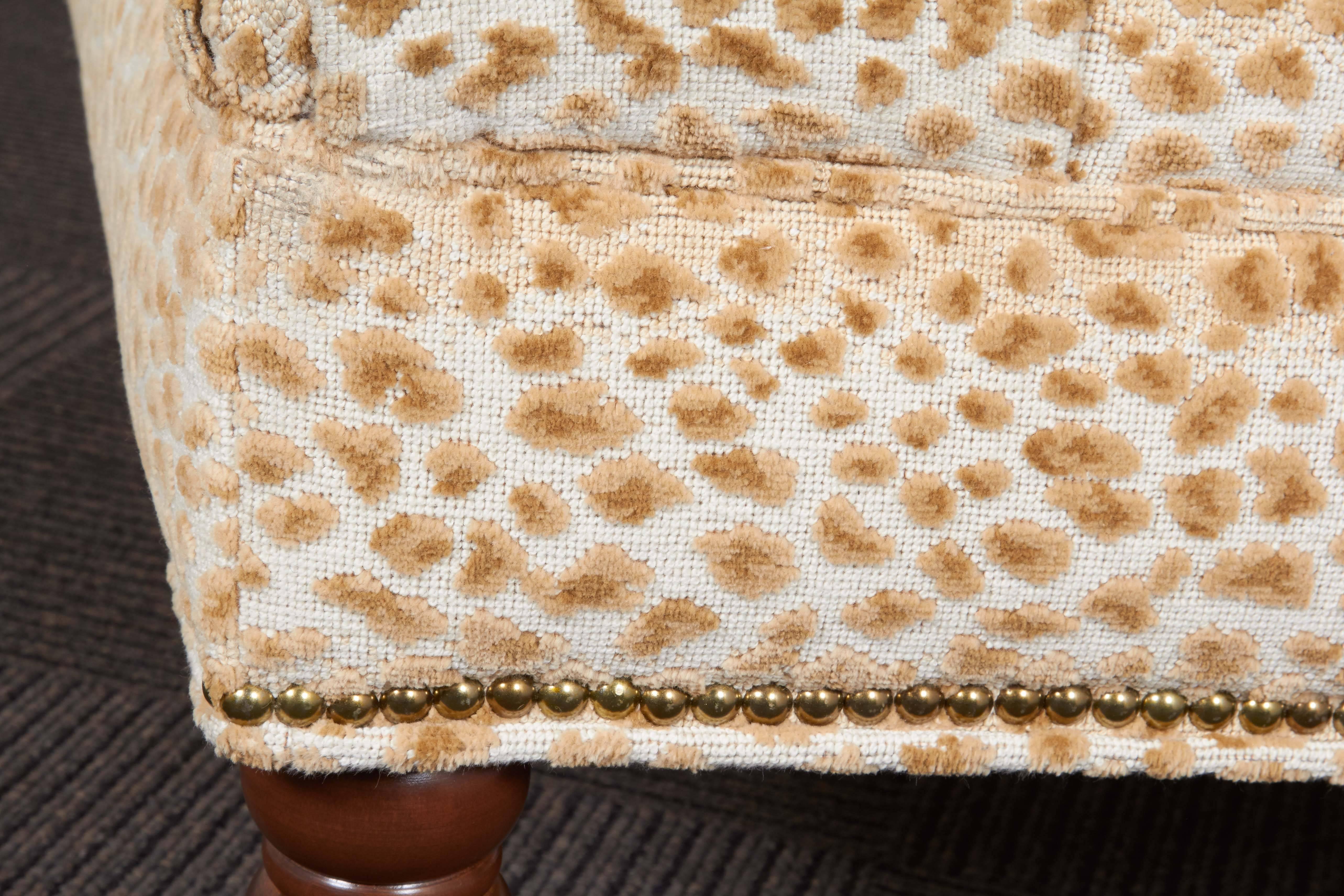 George Smith Style Oversized Tufted Ottoman In Good Condition In Astoria, NY