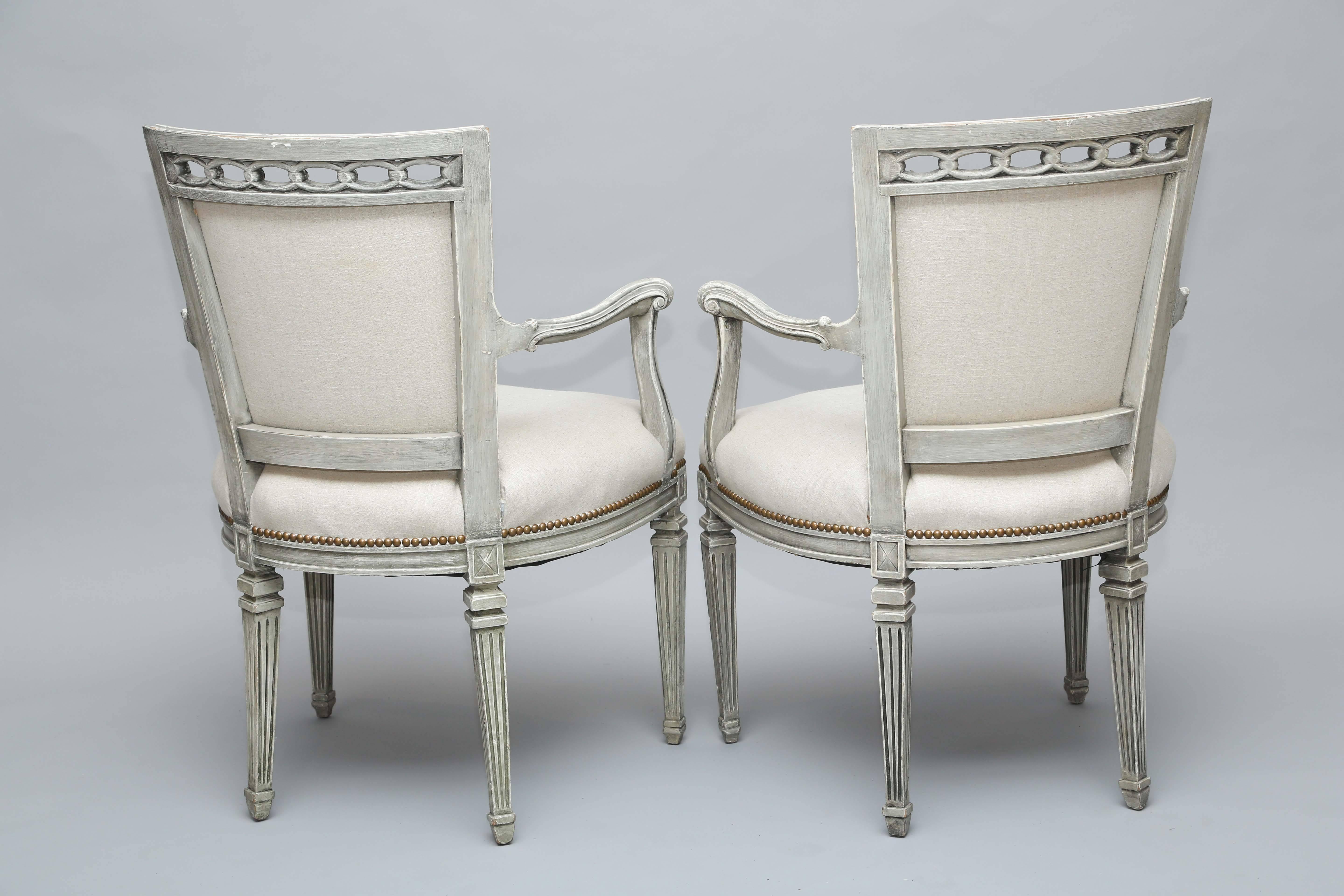 Pair of Painted Italian Armchairs In Excellent Condition In West Palm Beach, FL