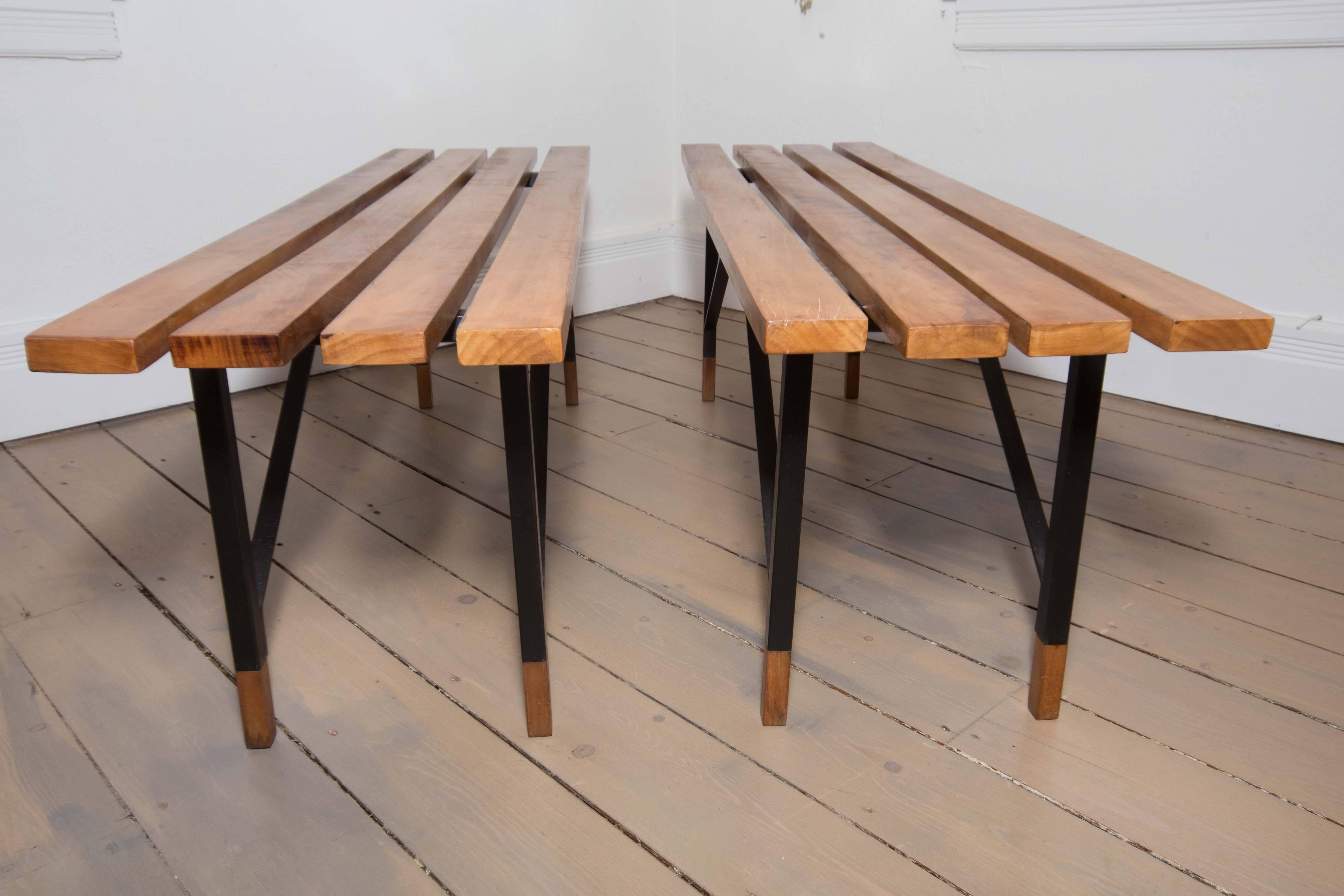 Wood Slat Bench with Black Metal Cross Bar Base and Wood Feet In Good Condition In Bridgehampton, NY