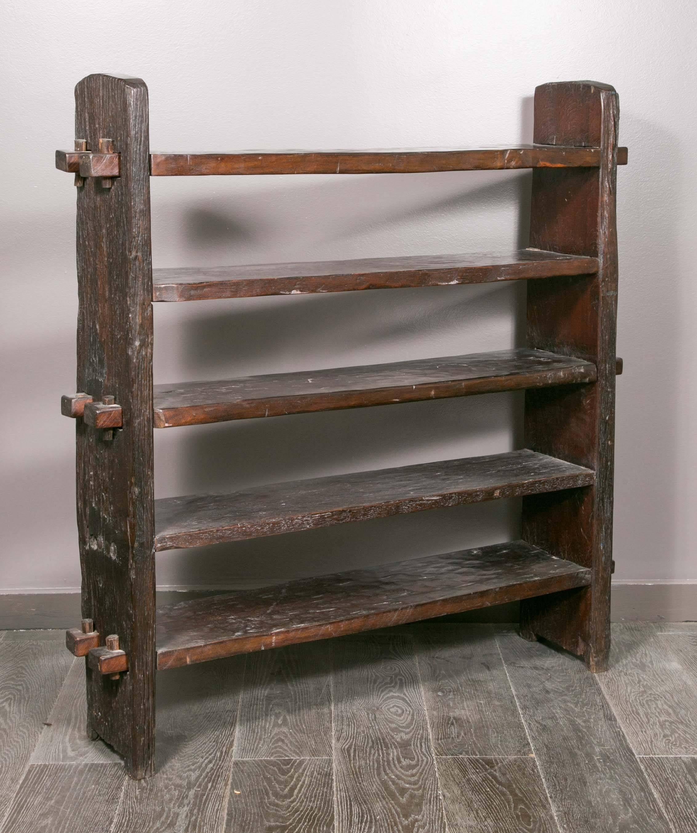 Impressive Stocky Wooden Shelf In Good Condition For Sale In Paris, FR