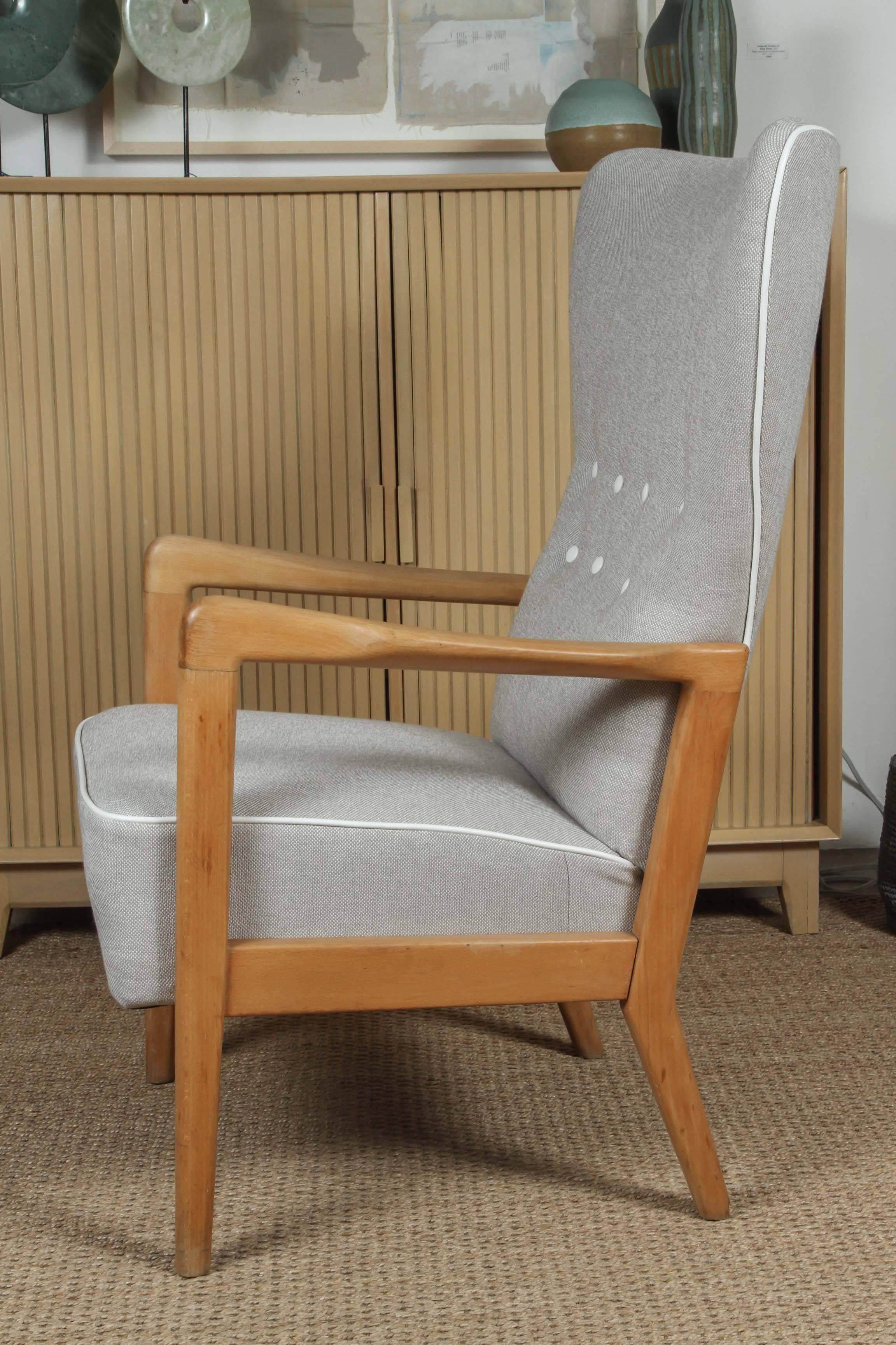 Mid-Century Modern Fritz Hansen Lounge Chair For Sale