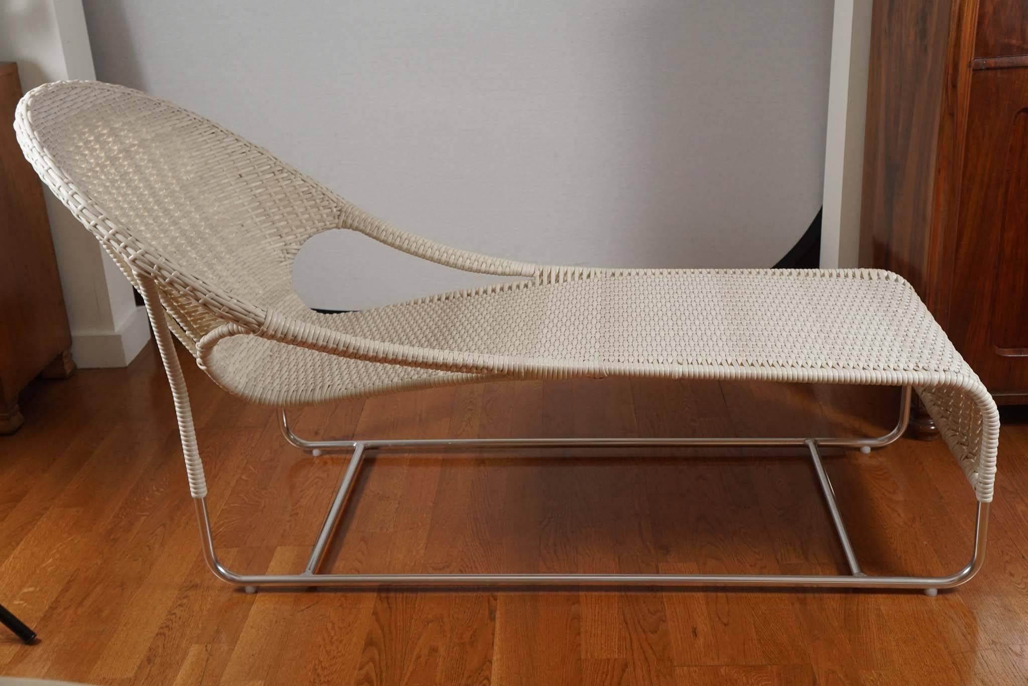 Cabo Chaise In Excellent Condition For Sale In Hudson, NY