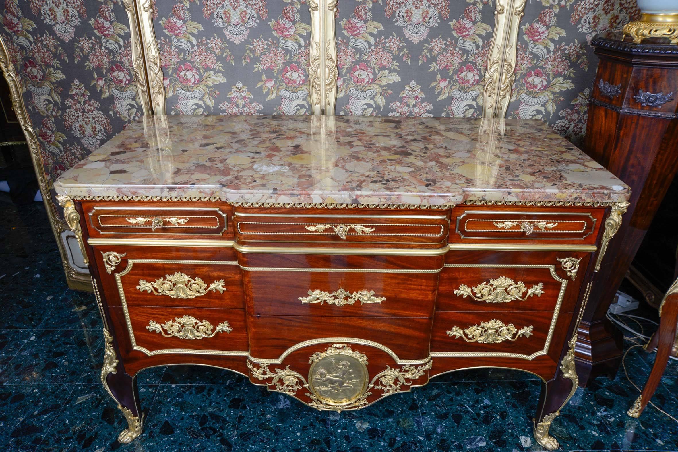 Fabulous Commode In Excellent Condition For Sale In Paris, FR