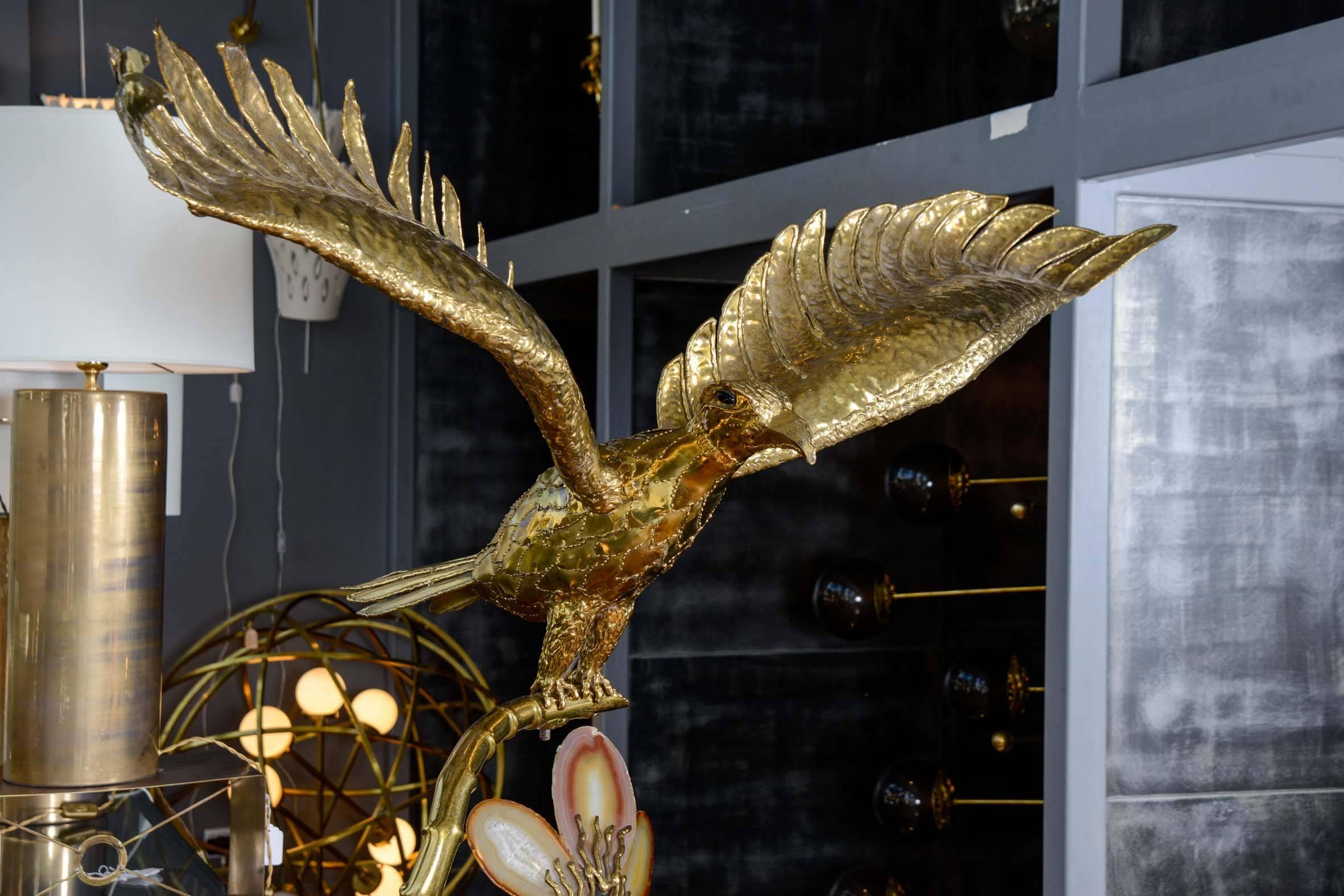 Brass and Agate Flying Eagle Illuminated Sculpture by Fernandez In Excellent Condition For Sale In Saint-Ouen, IDF